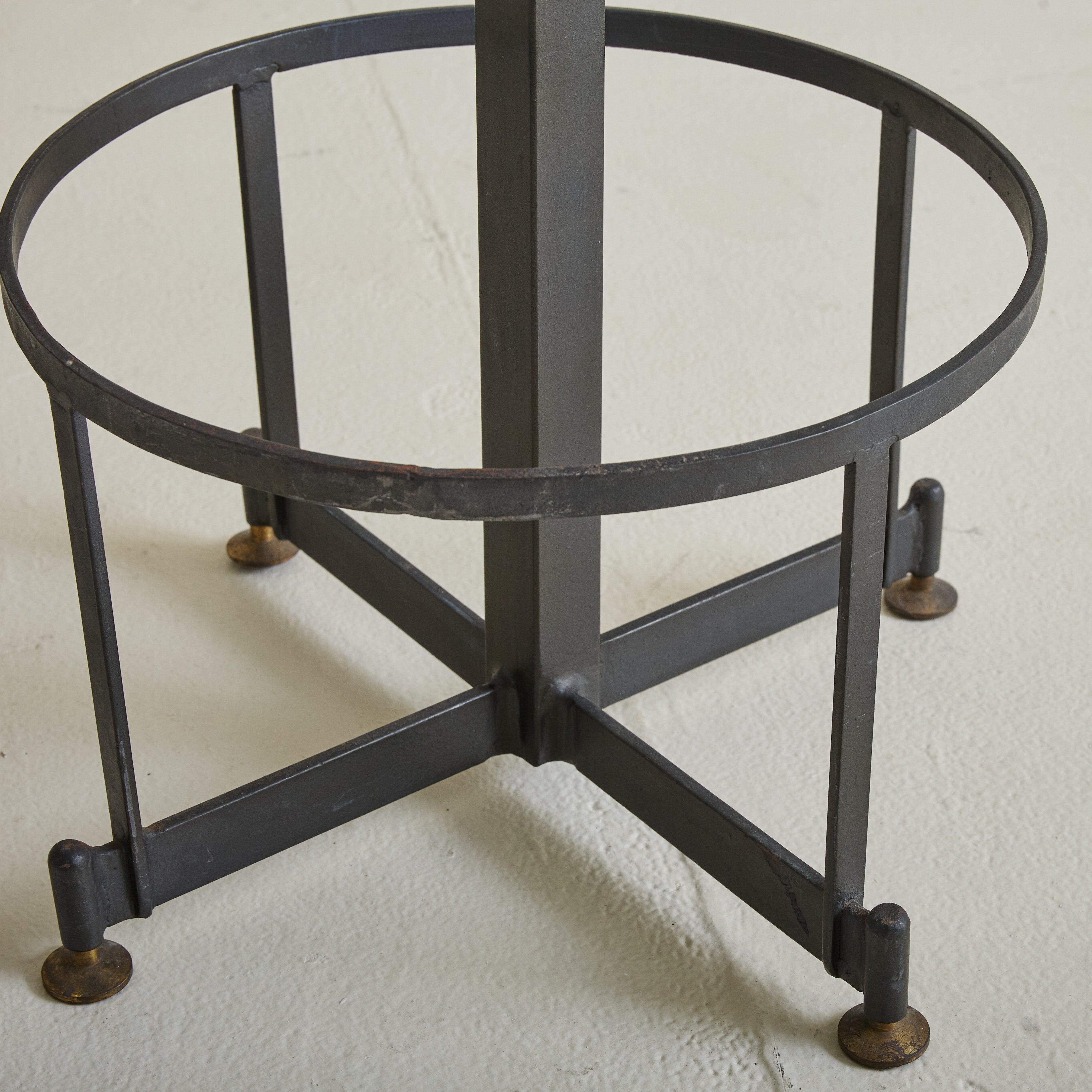 Milieu du XXe siècle Tabouret moderniste italien dans le style d'Ignazio Gardella, années 1960 - 2 disponibles en vente