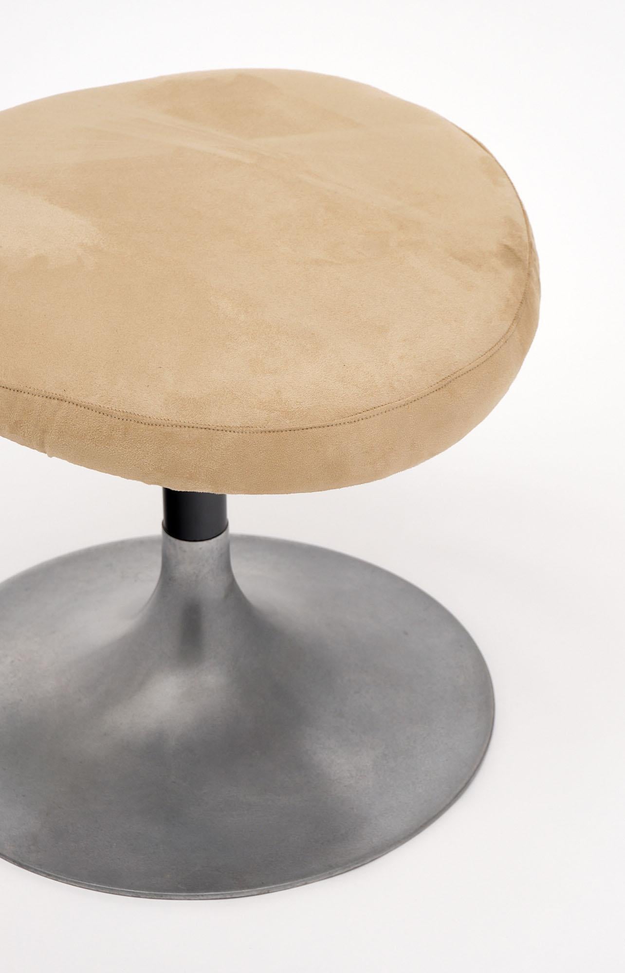 Italian Modernist Stools In Good Condition In Austin, TX