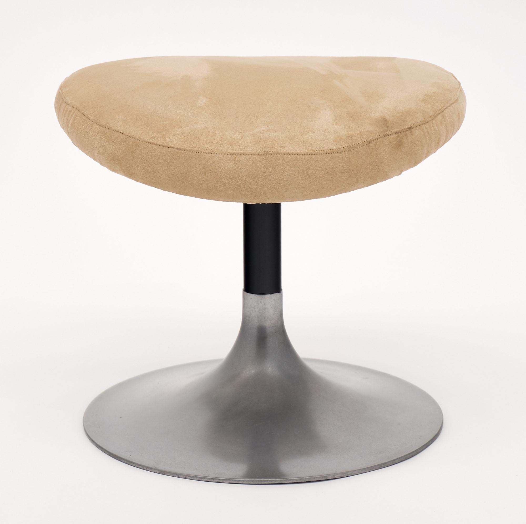 Metal Italian Modernist Stools