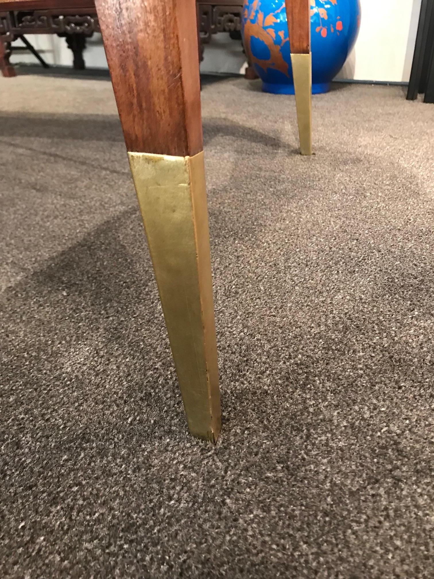 Mesa escritorio italiana de nogal de estilo modernista en venta 4