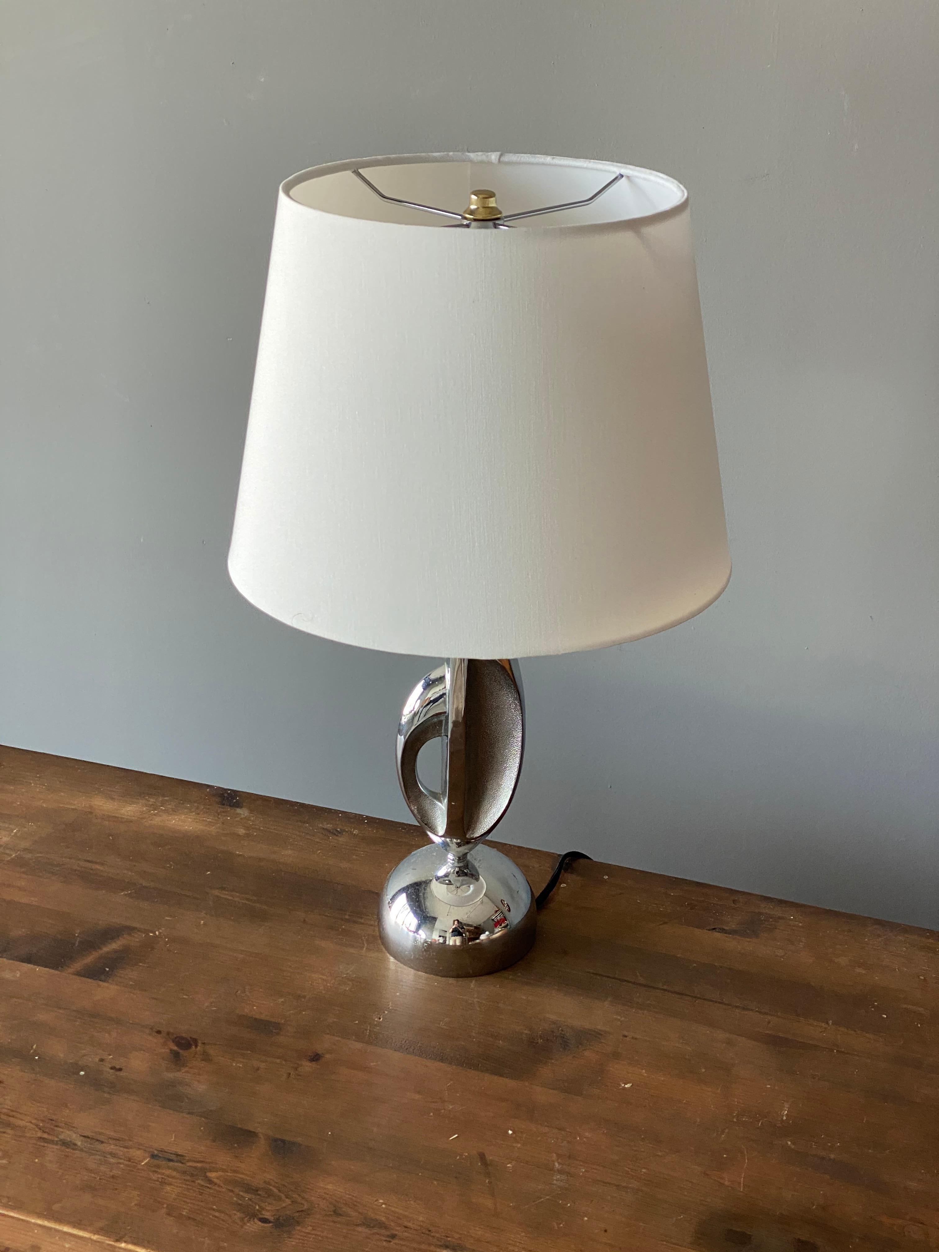 Mid-Century Modern Italian, Modernist Table Lamp, Chrome Metal, Italy, 1960s