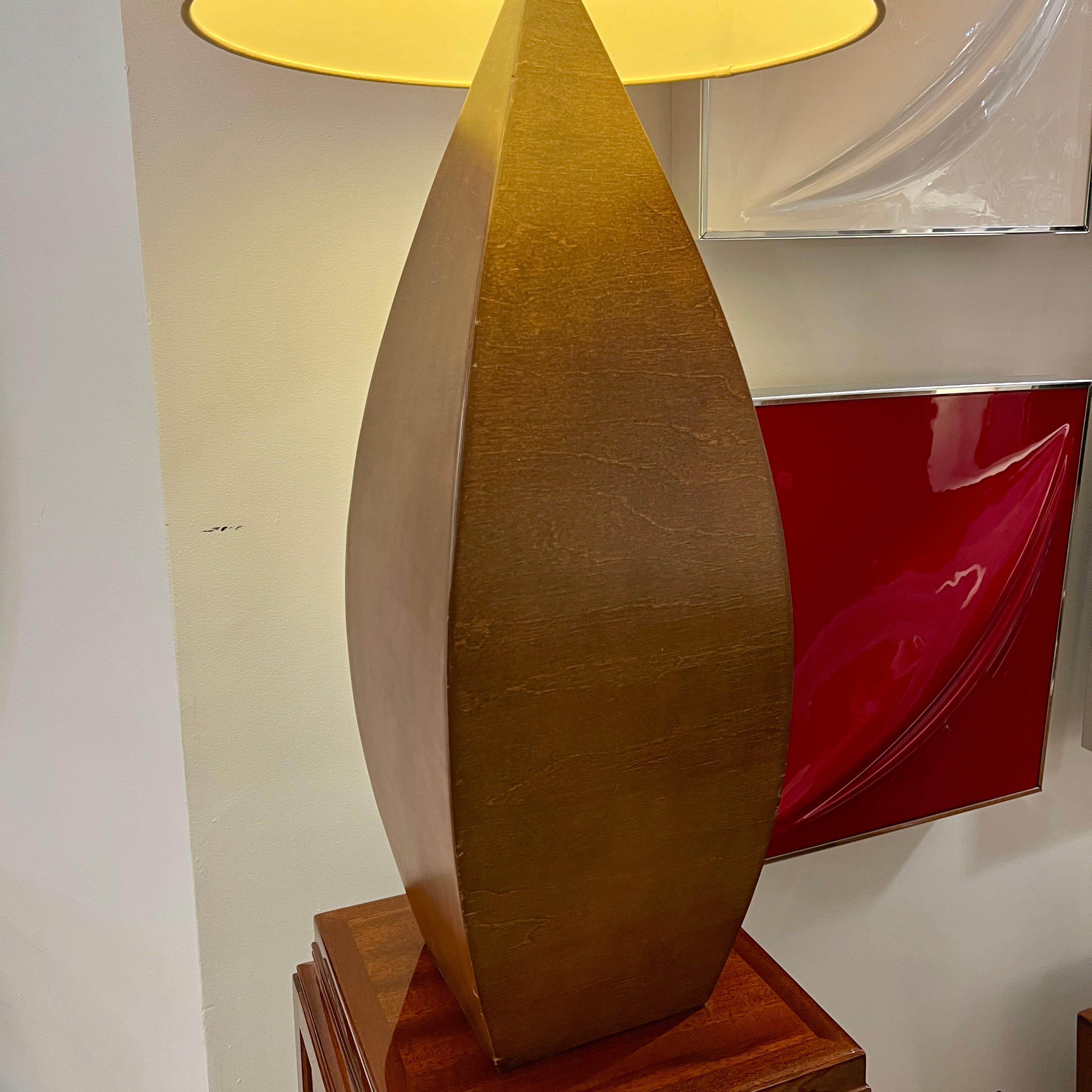 Lampada da tavolo modernista italiana in vendita 1