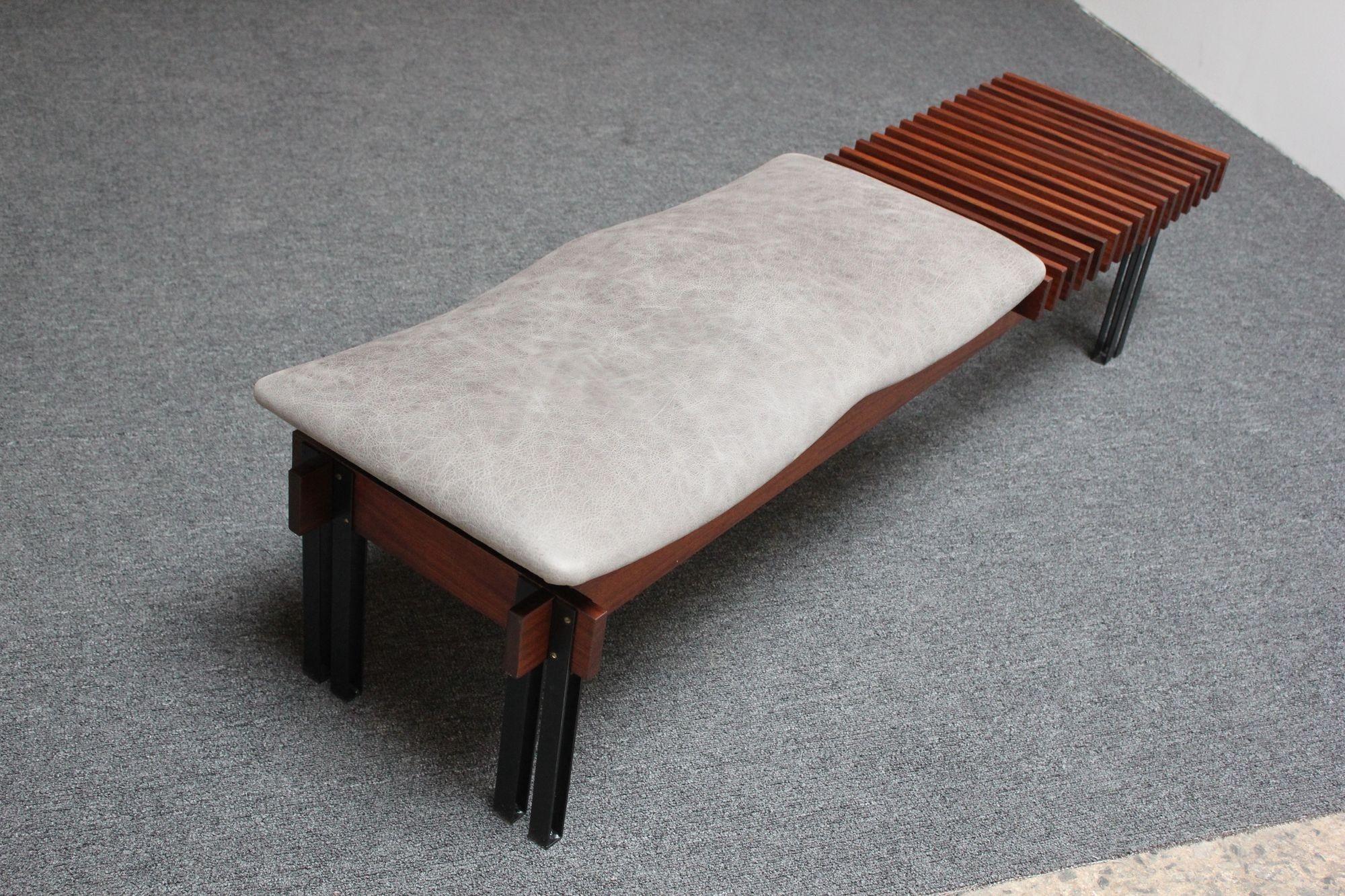 Italian Modernist Teak and Leather Bench by Inge and Luciano Rubino In Good Condition For Sale In Brooklyn, NY