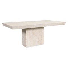 Modernistischer italienischer Esstisch aus Travertin