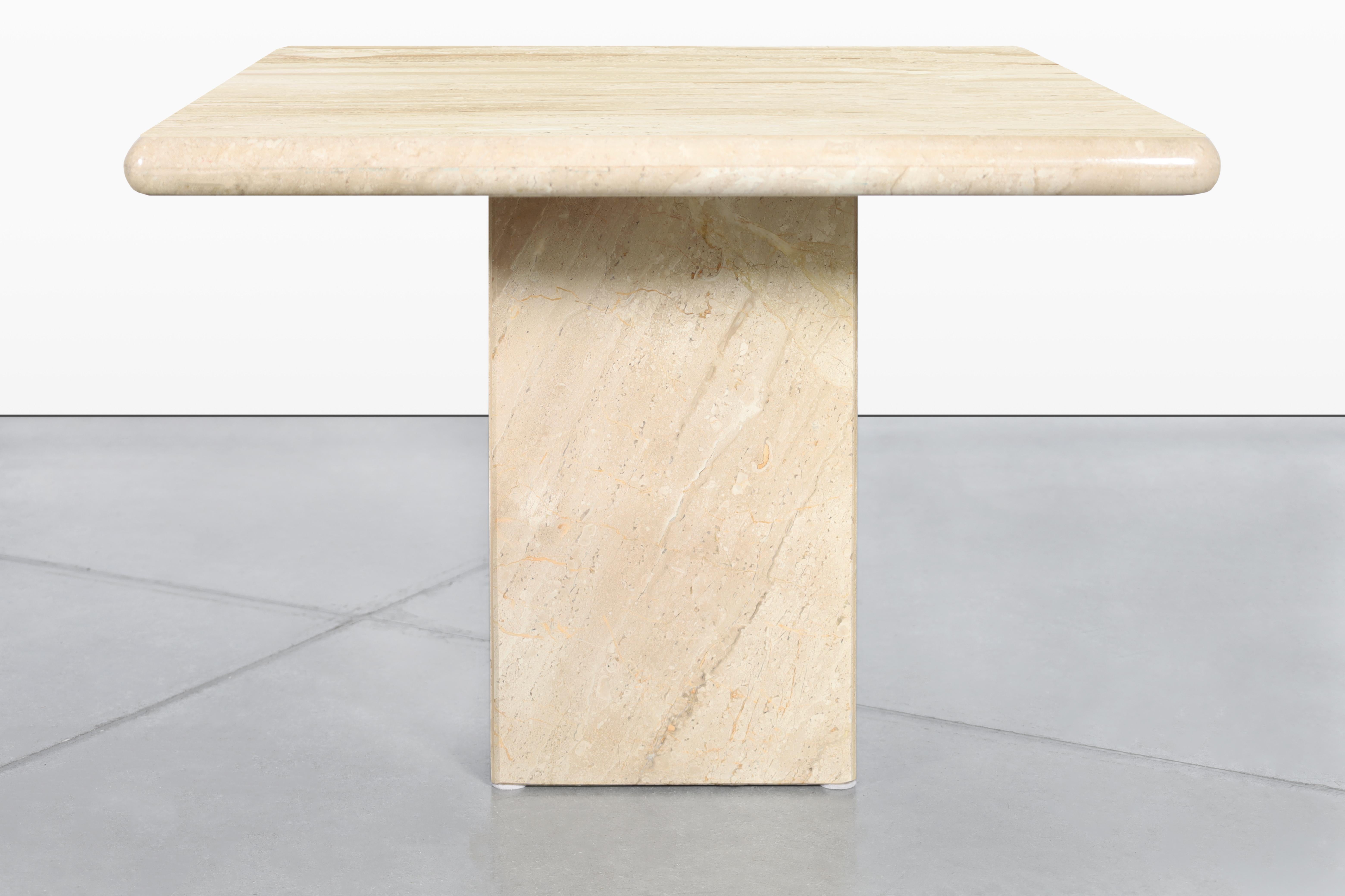 Tables d'appoint italiennes modernistes en marbre Bon état - En vente à North Hollywood, CA