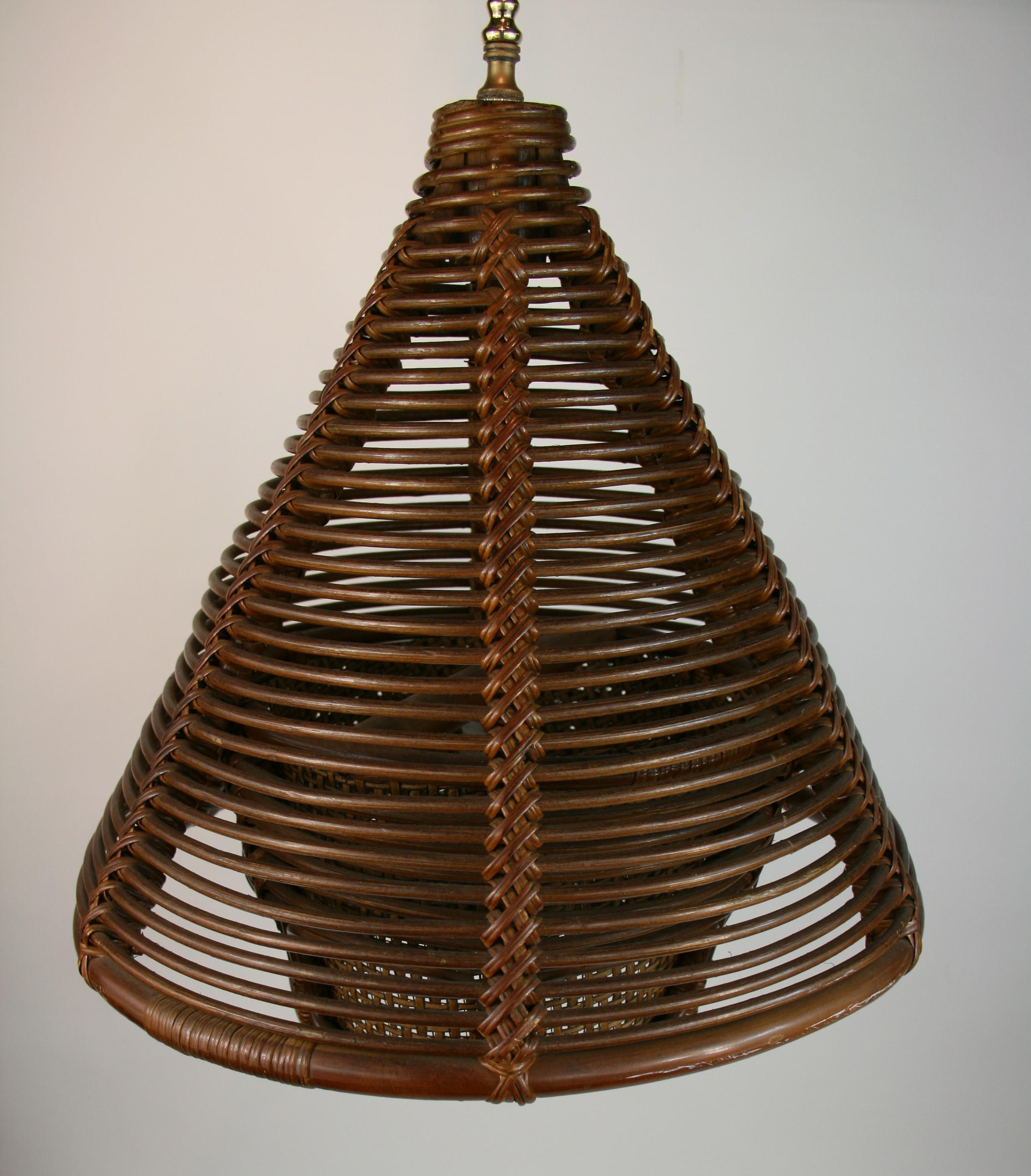 Italian Modernist Two Tier Triangular Rattan and Wicker Hanging Light, 1960s For Sale 6