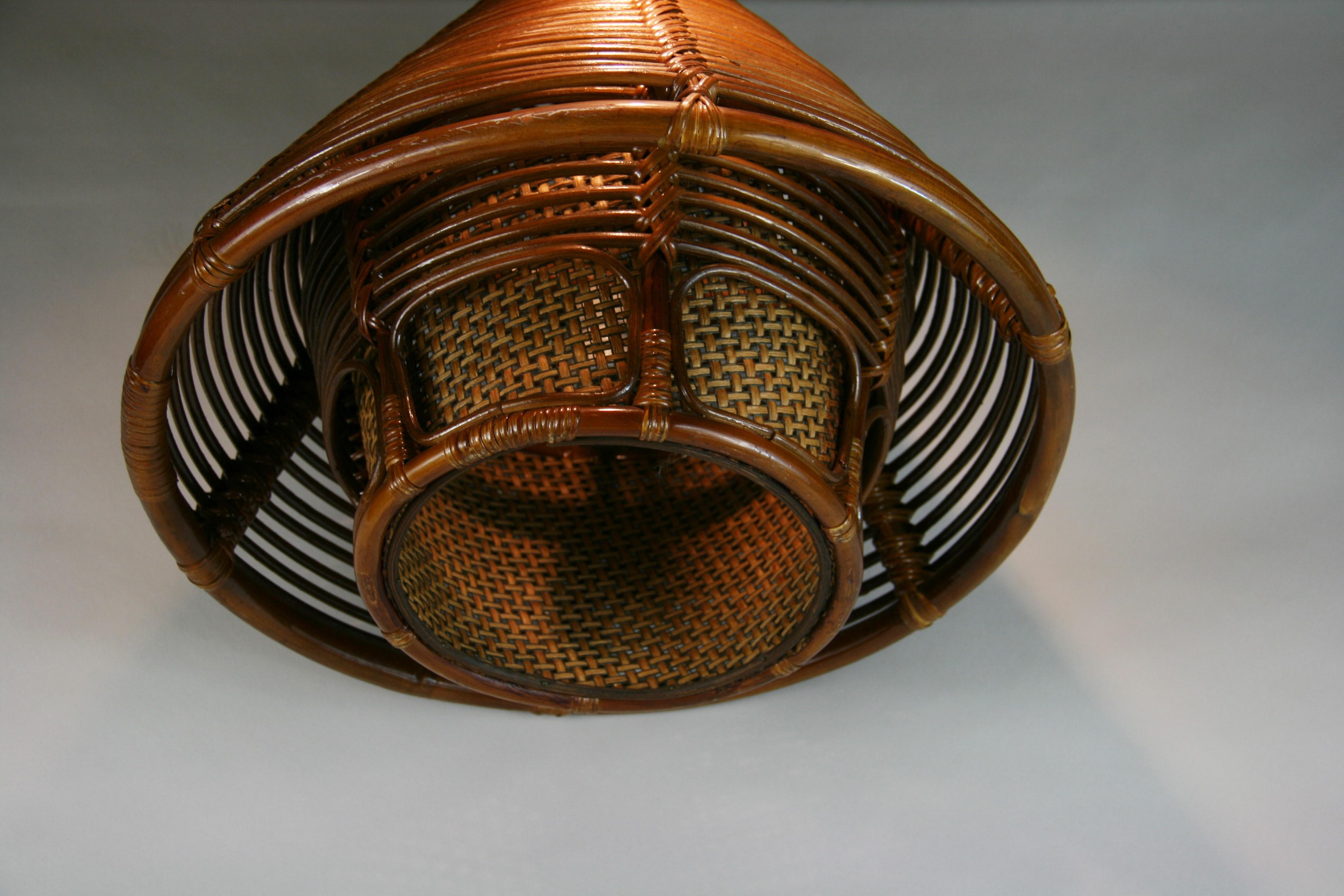 Italian Modernist Two Tier Triangular Rattan and Wicker Hanging Light, 1960s For Sale 7