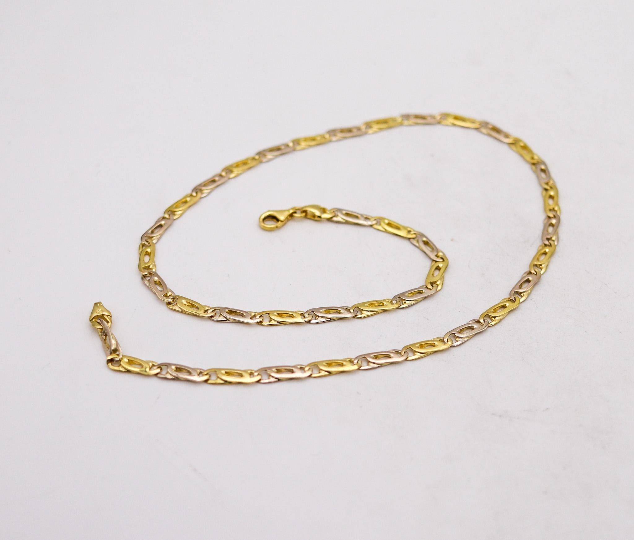 Italian Modernist Two Tones Links Chain in Solid 18Kt White And Yellow Gold For Sale 1