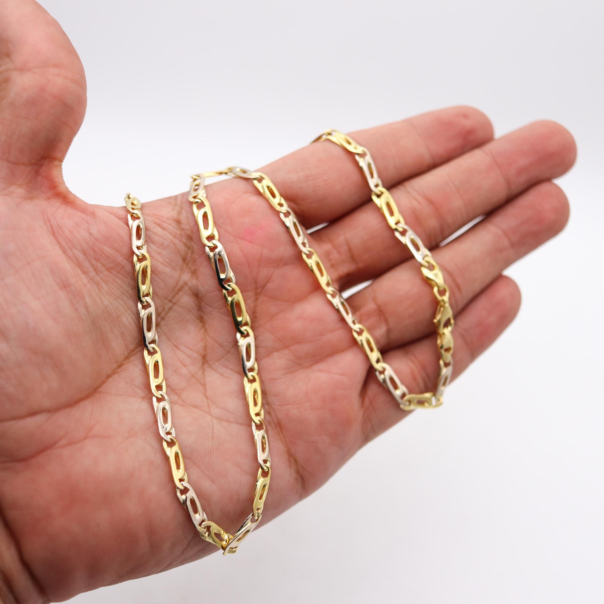 Italian Modernist Two Tones Links Chain in Solid 18Kt White And Yellow Gold For Sale 2