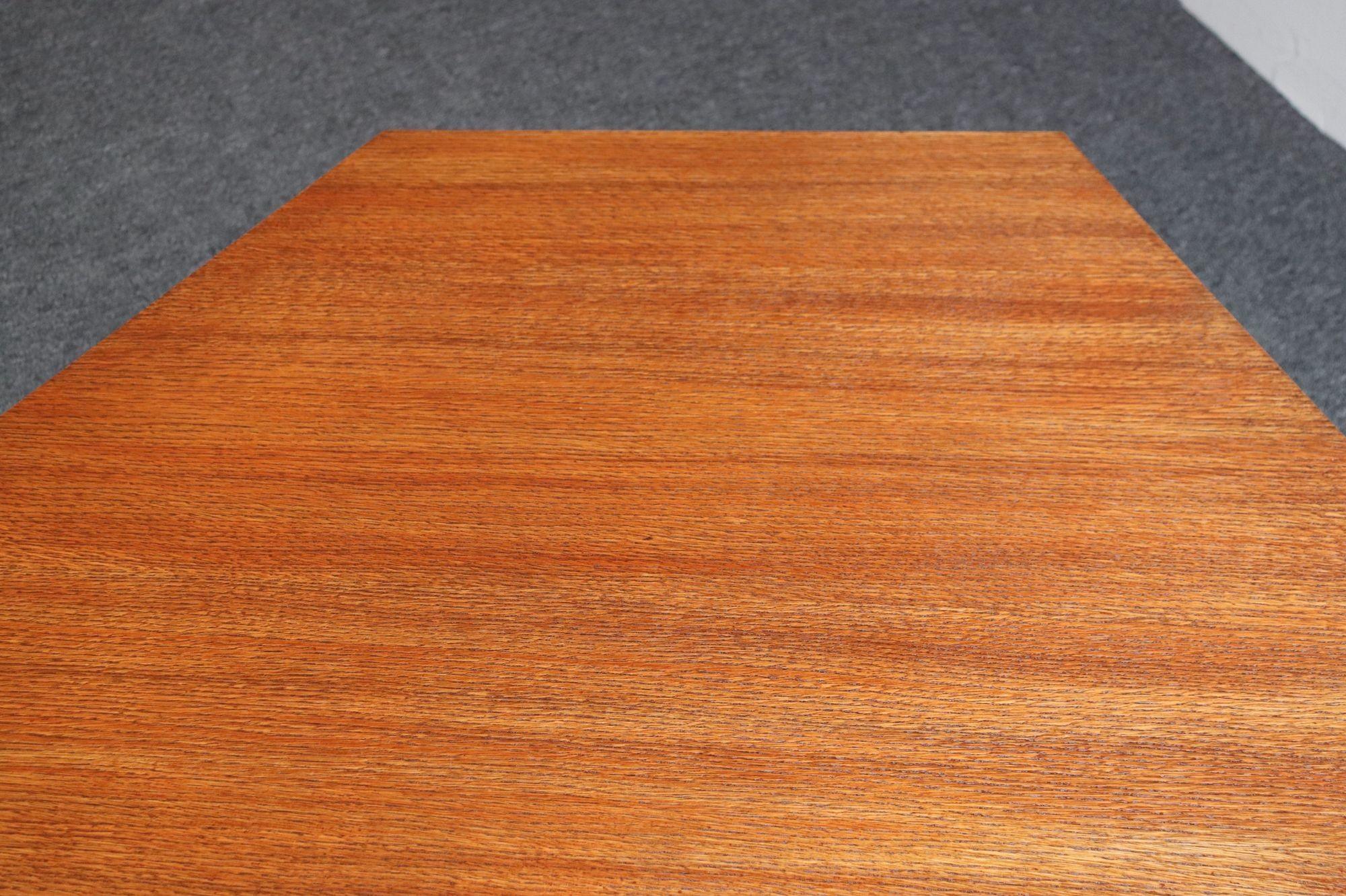 Italian Modernist Walnut and Iron Hexagonal Coffee Table by Gio Point for Isa en vente 3