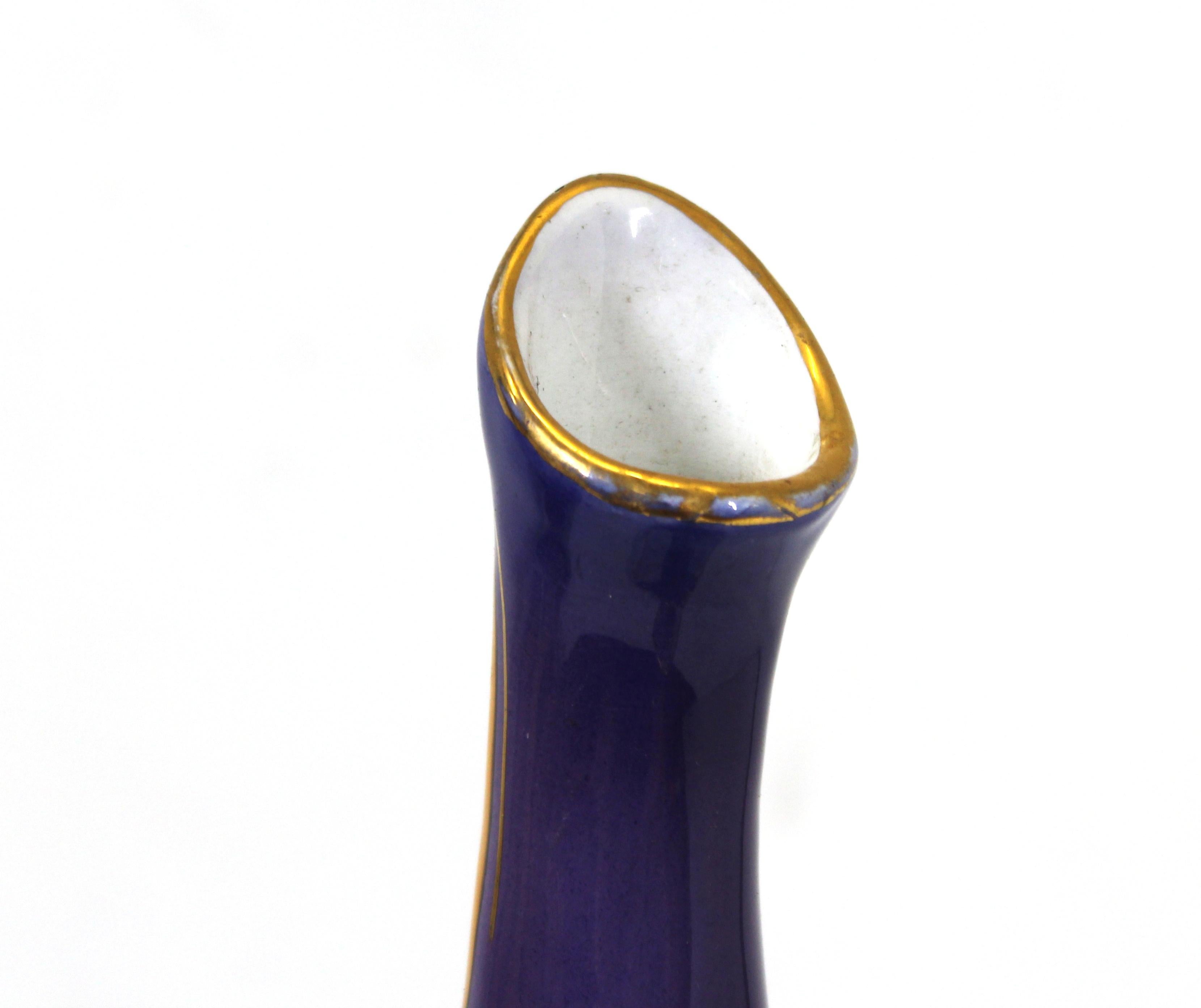 Italian Modernist Whimsical Glazed Ceramic Vase with Gold Detailing For Sale 4