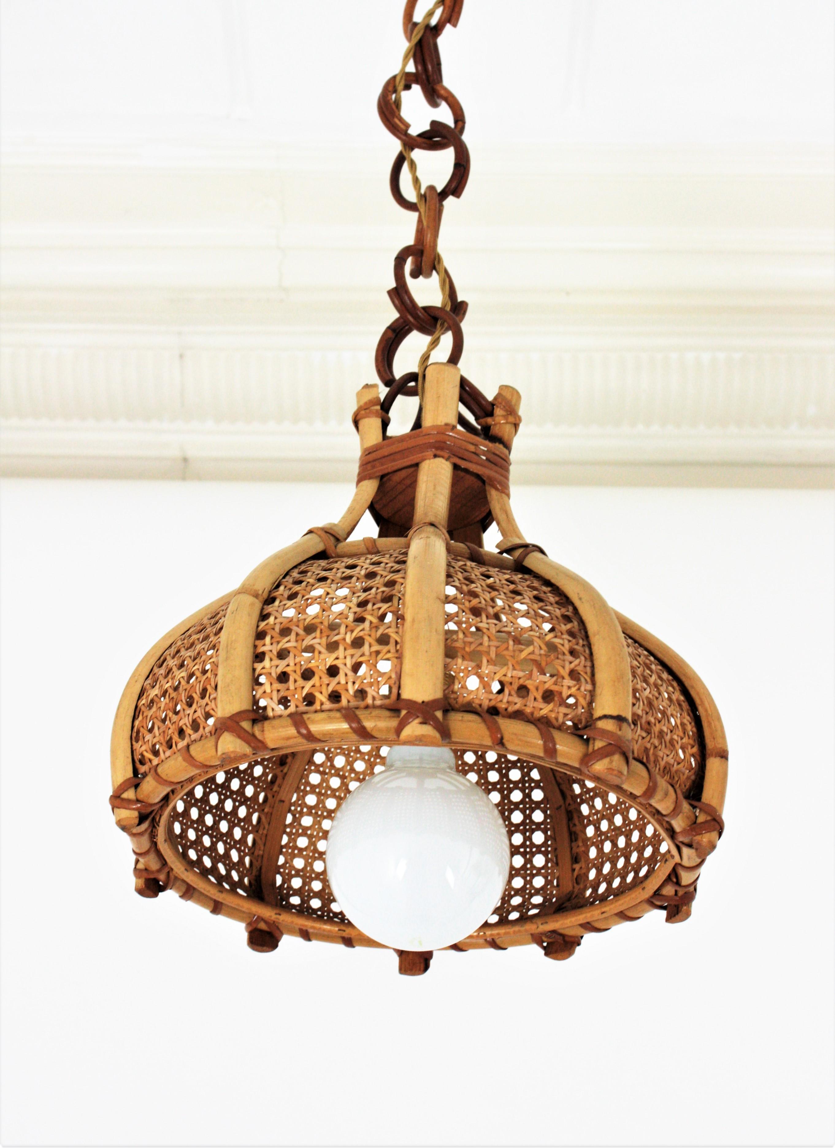 Italian Modernist Wicker Weave and Bamboo Bell Shaped Pendant, 1960s For Sale 4