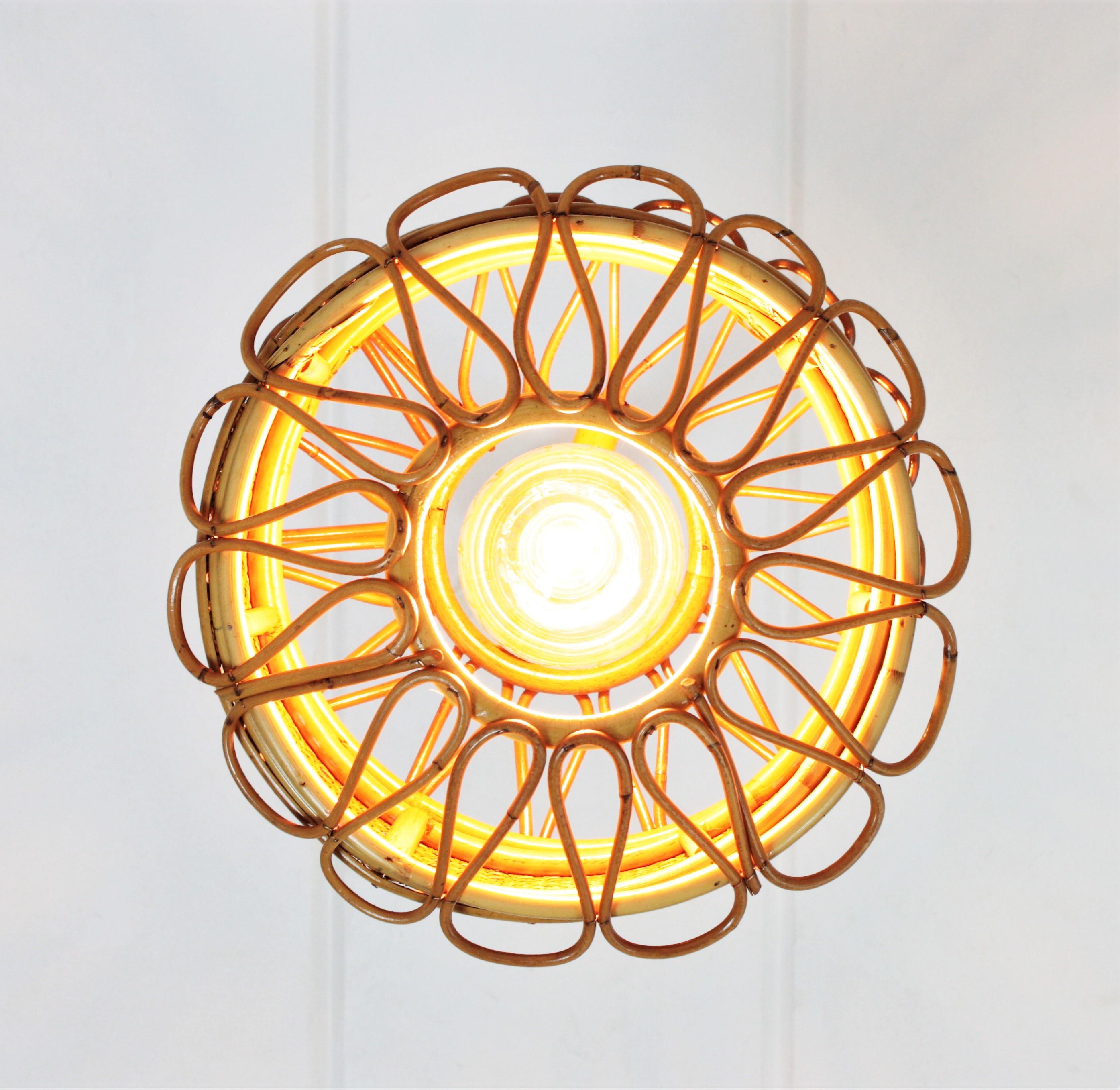 Italian Modernist Wicker Wire and Rattan Pendant Hanging Light, 1950s 4