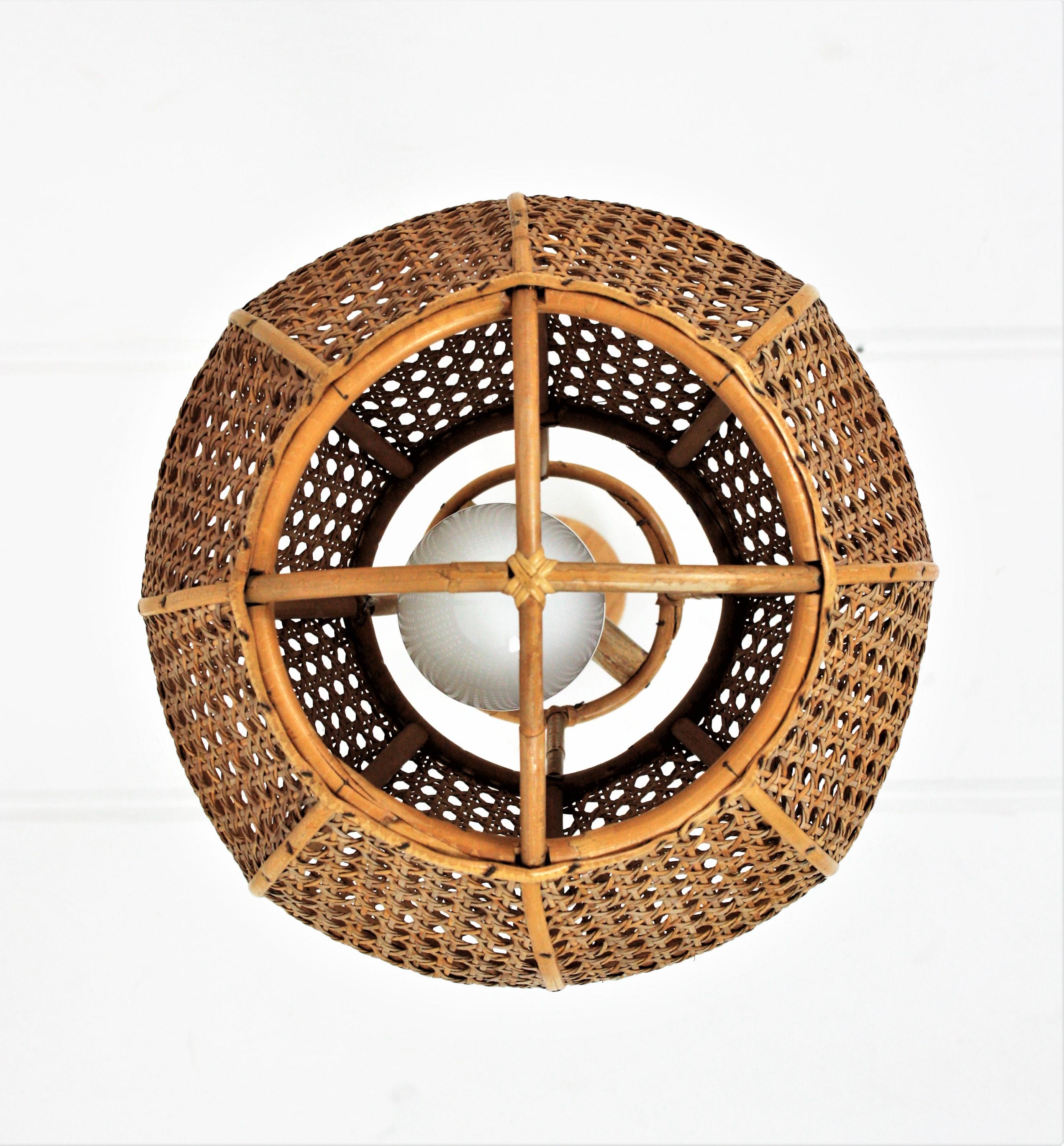 Italian Modernist Wicker Wire and Rattan Globe Pendant / Hanging Light, 1950s 5