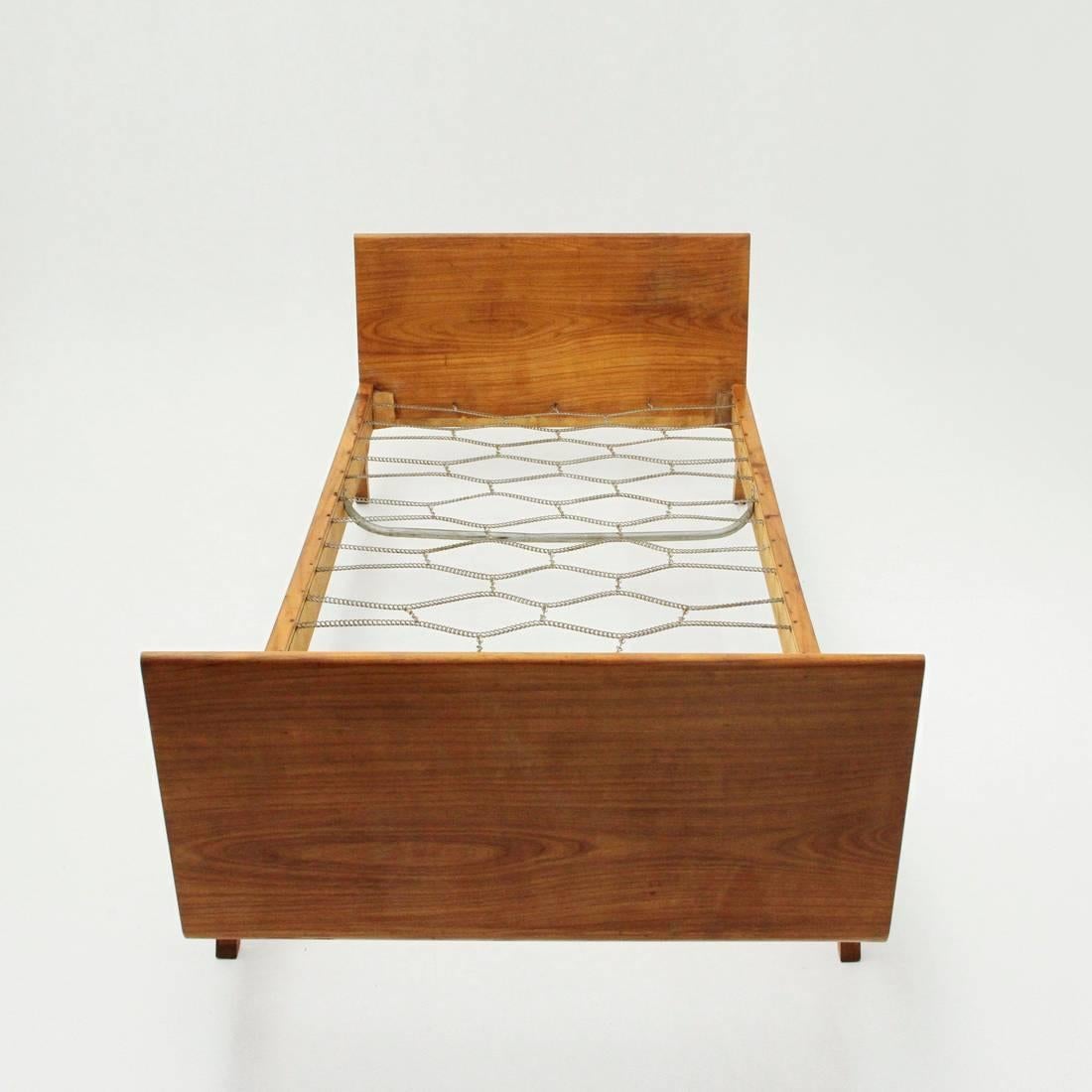 Mid-20th Century Italian Modernist Wooden Bed, 1950s