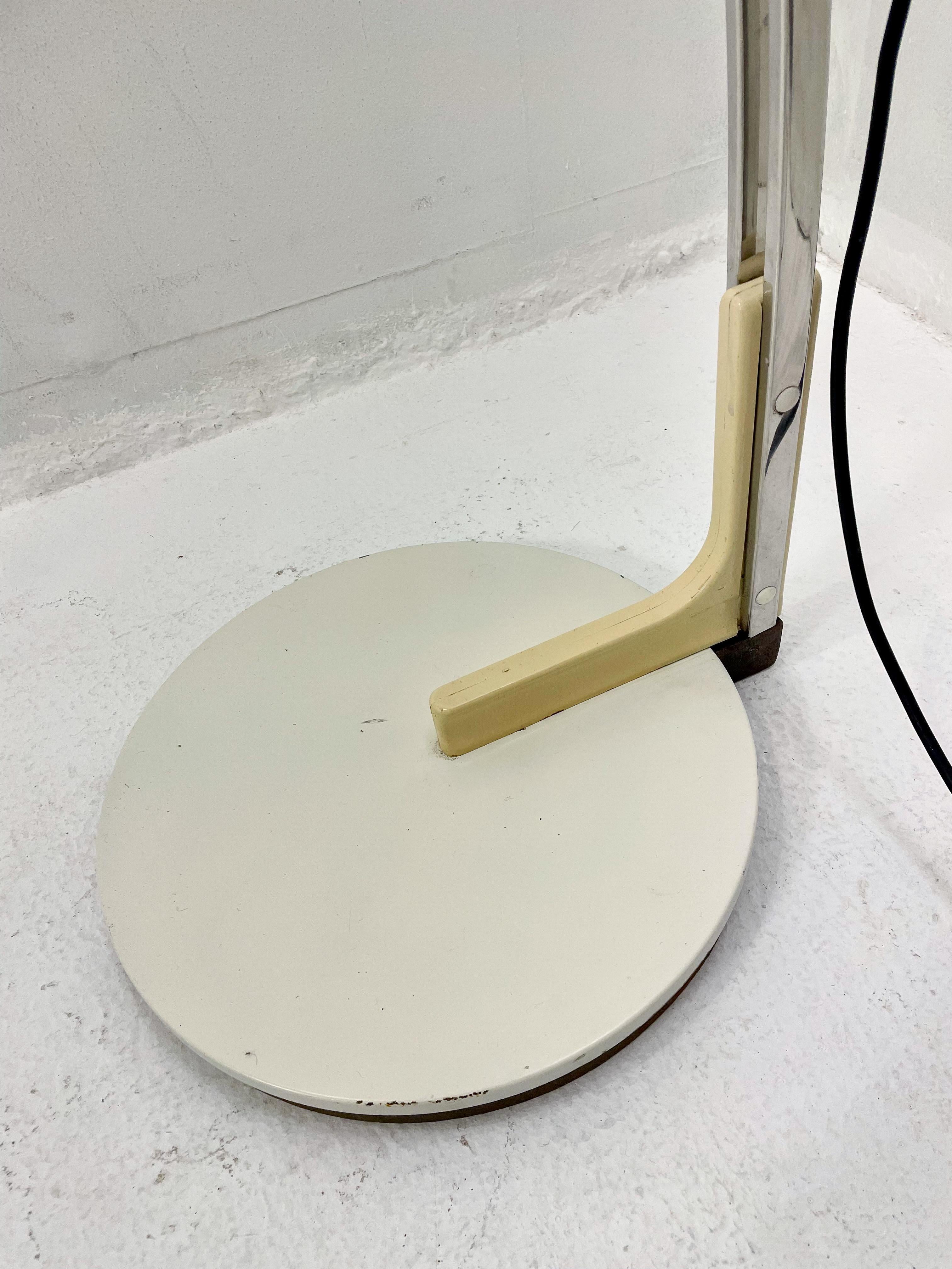 Italian Modular Arc Floor Lamp, 1980s In Good Condition For Sale In Brussels, BE