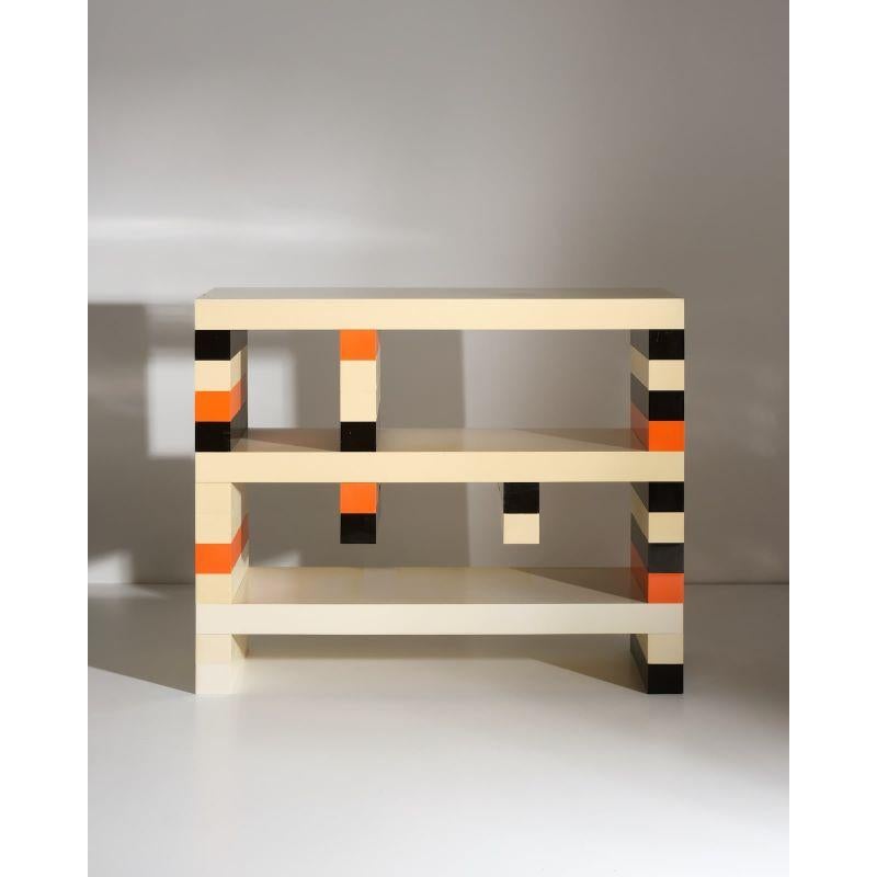 Italian modular bookcase for longato, made in 1971.


Dimension: W 96 x D 32 x H 78 cm.
 