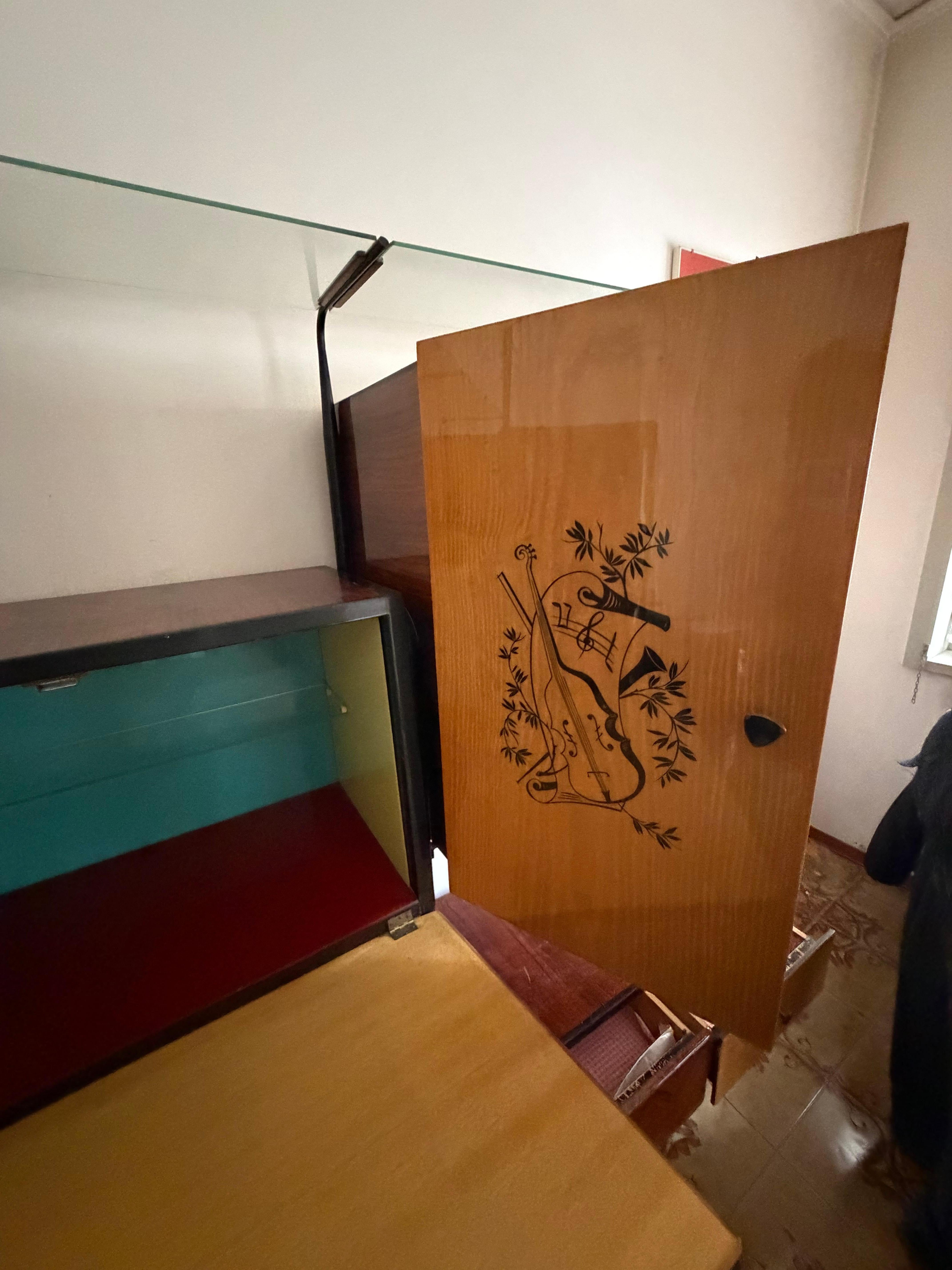 Metal Italian modular Cabinet attributed to Silvio Cavatorta, 1950s For Sale