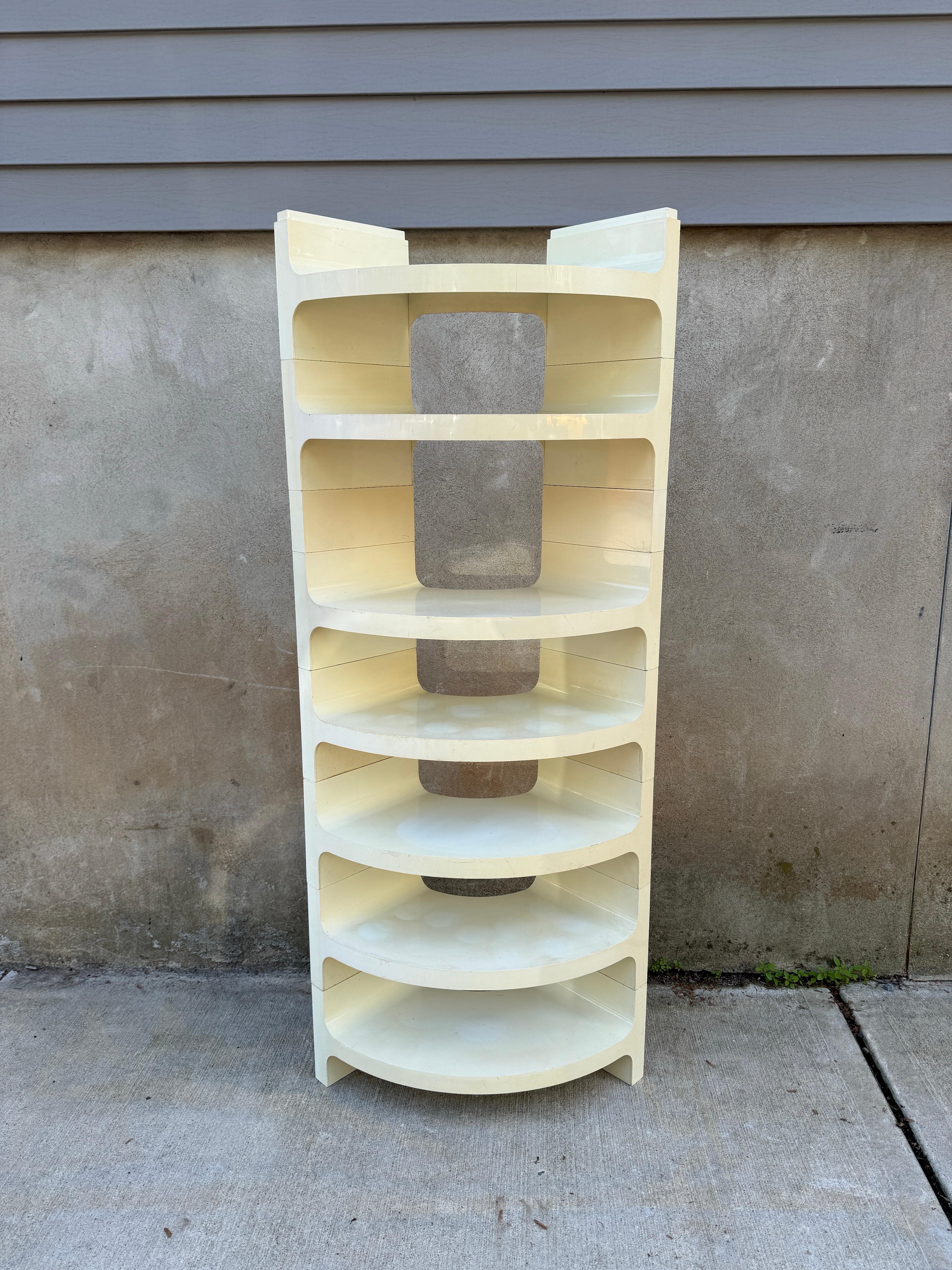 20th Century Italian Modular Curved Plastic Bookshelf by Jo Je Bins for Vardani For Sale