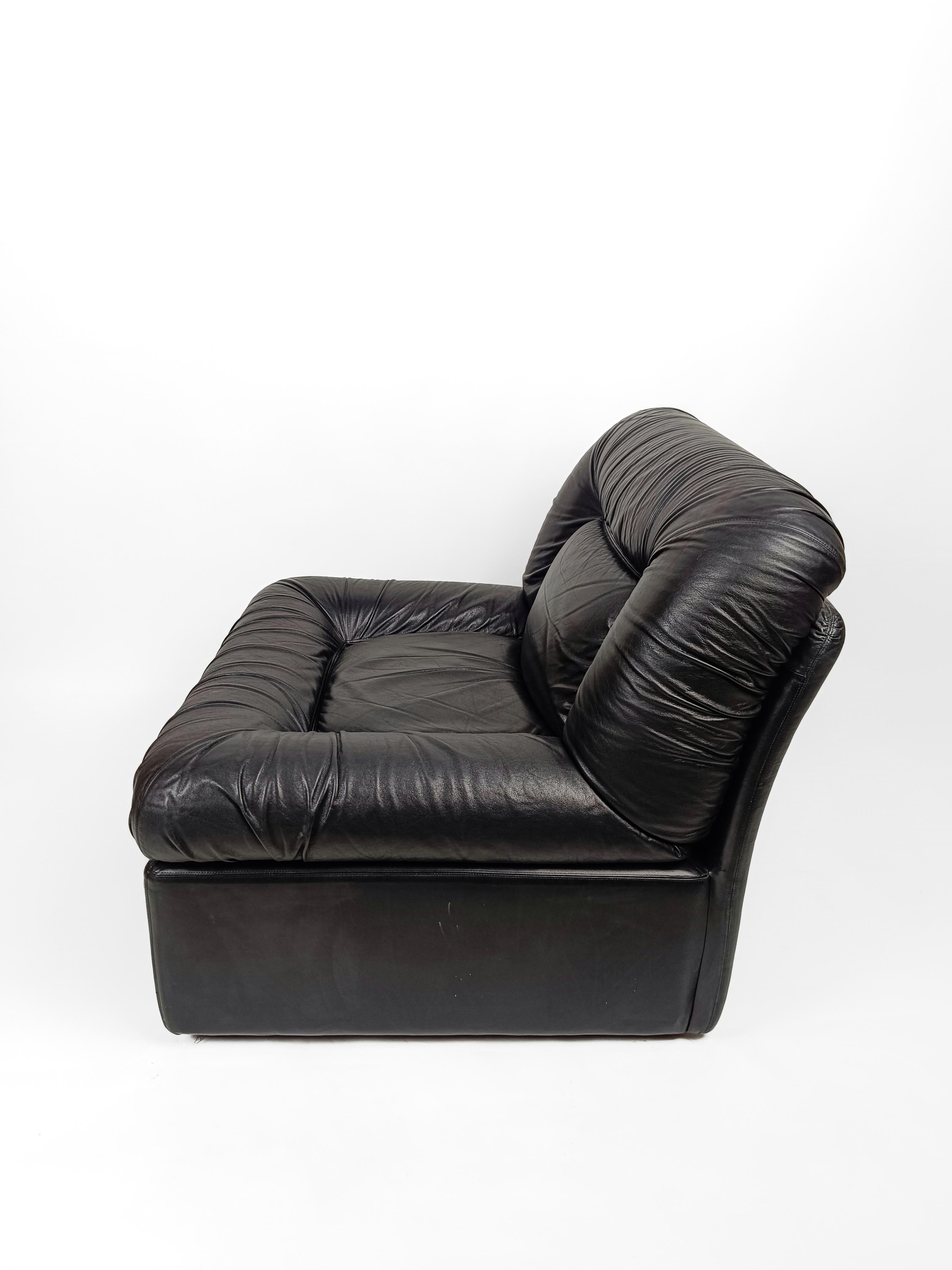 Italian Modular Lounge Chair in Black Leather model PANAREA by Lev & Lev, 1970s  In Good Condition For Sale In Roma, IT