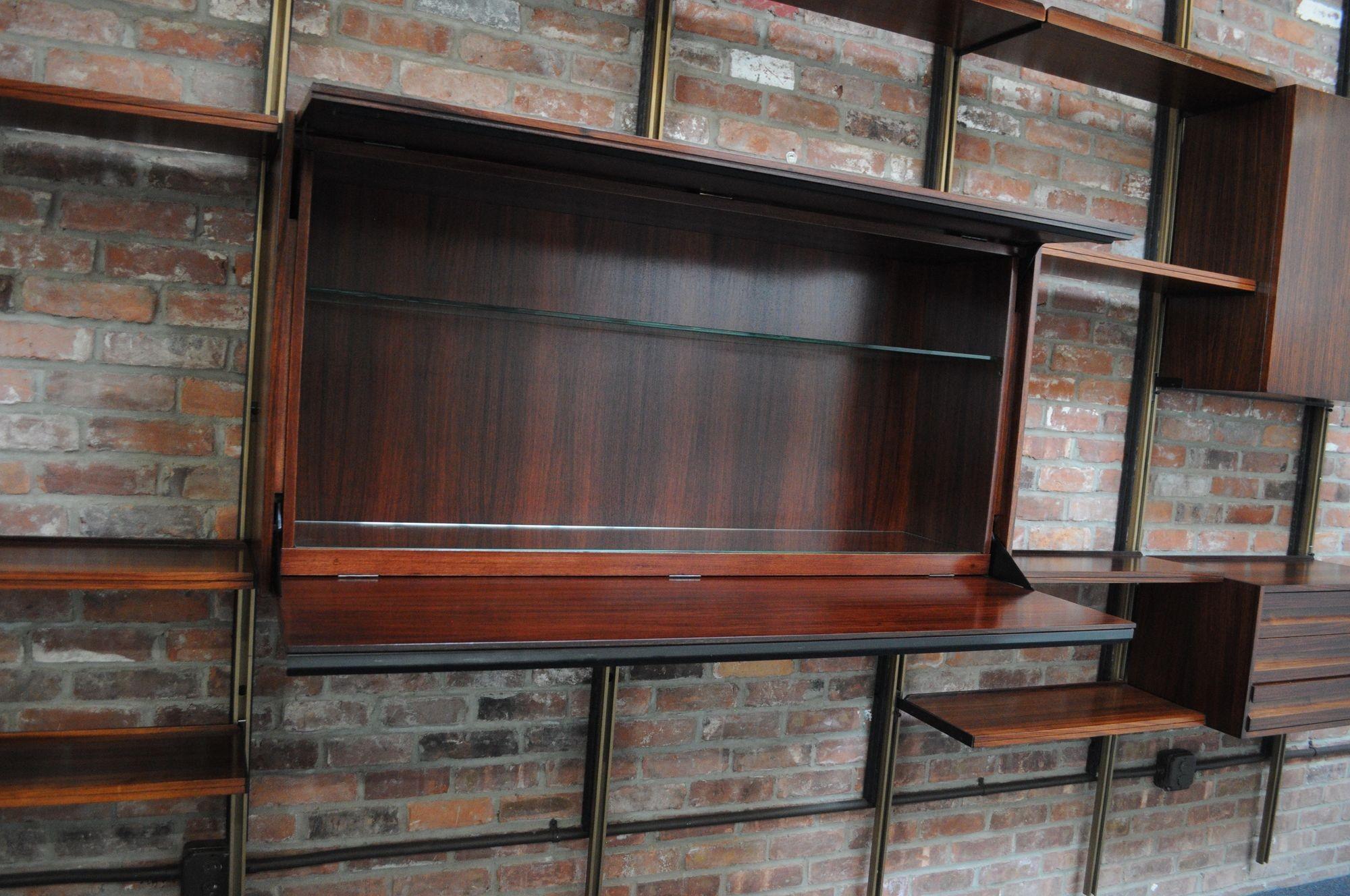 Italian Modular Rosewood Bookcase Wall Unit by Osvaldo Borsani for Tecno For Sale 4