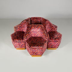 Italienisches modulares Sofa aus geometrischem Stoff und Holz, 1970er Jahre