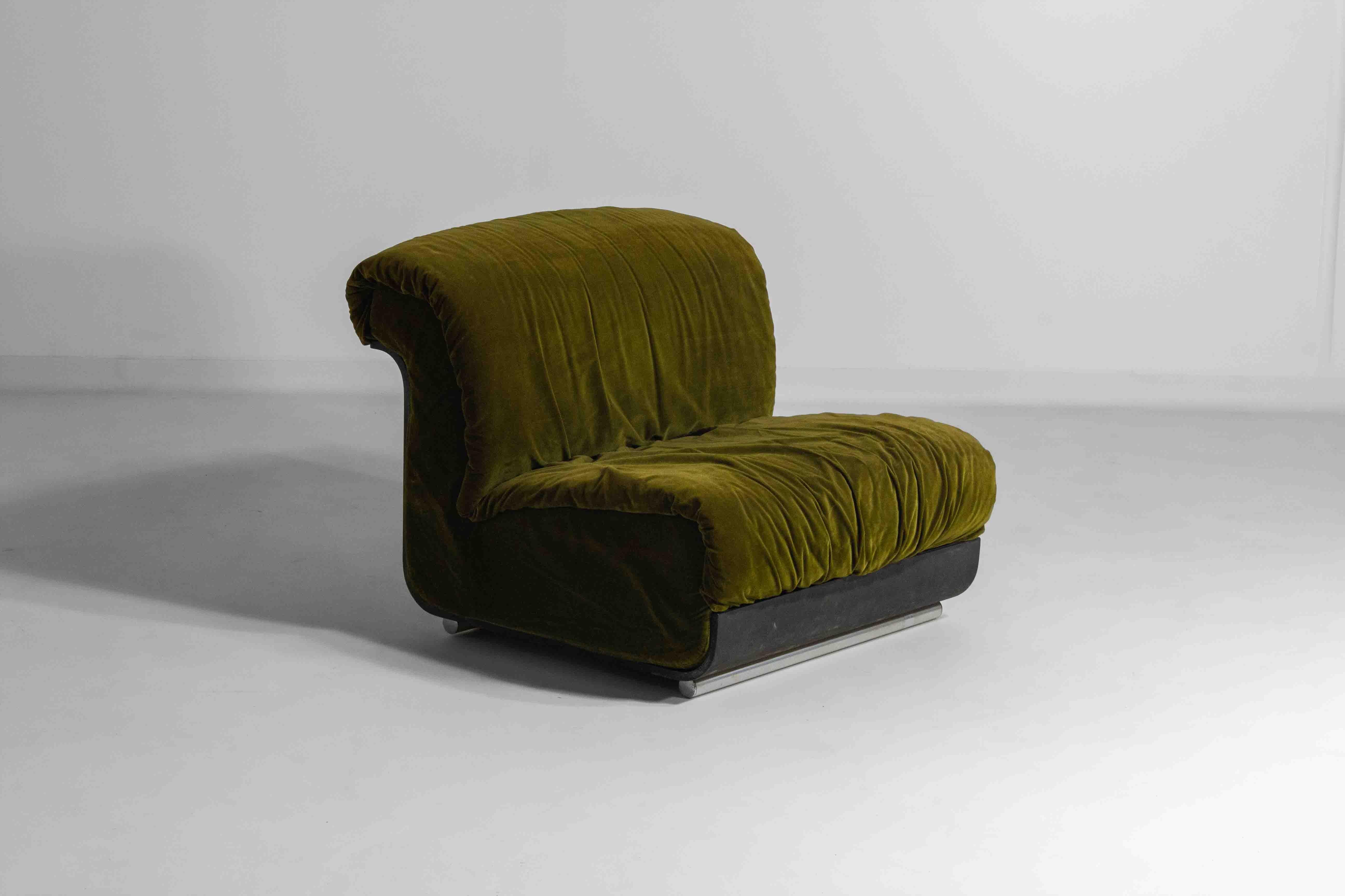 Canapé modulaire italien en velours vert luxuriant avec cadre minimaliste, 1970 11