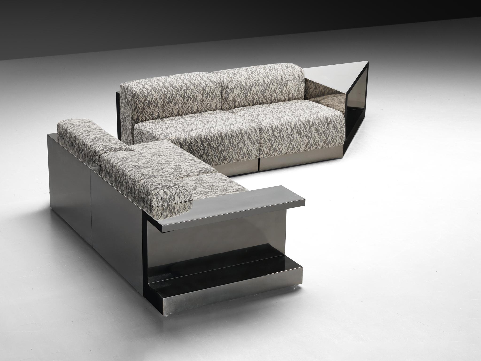 Italian Modular Sofa in Metal and Patterned Grey Fabric For Sale 1