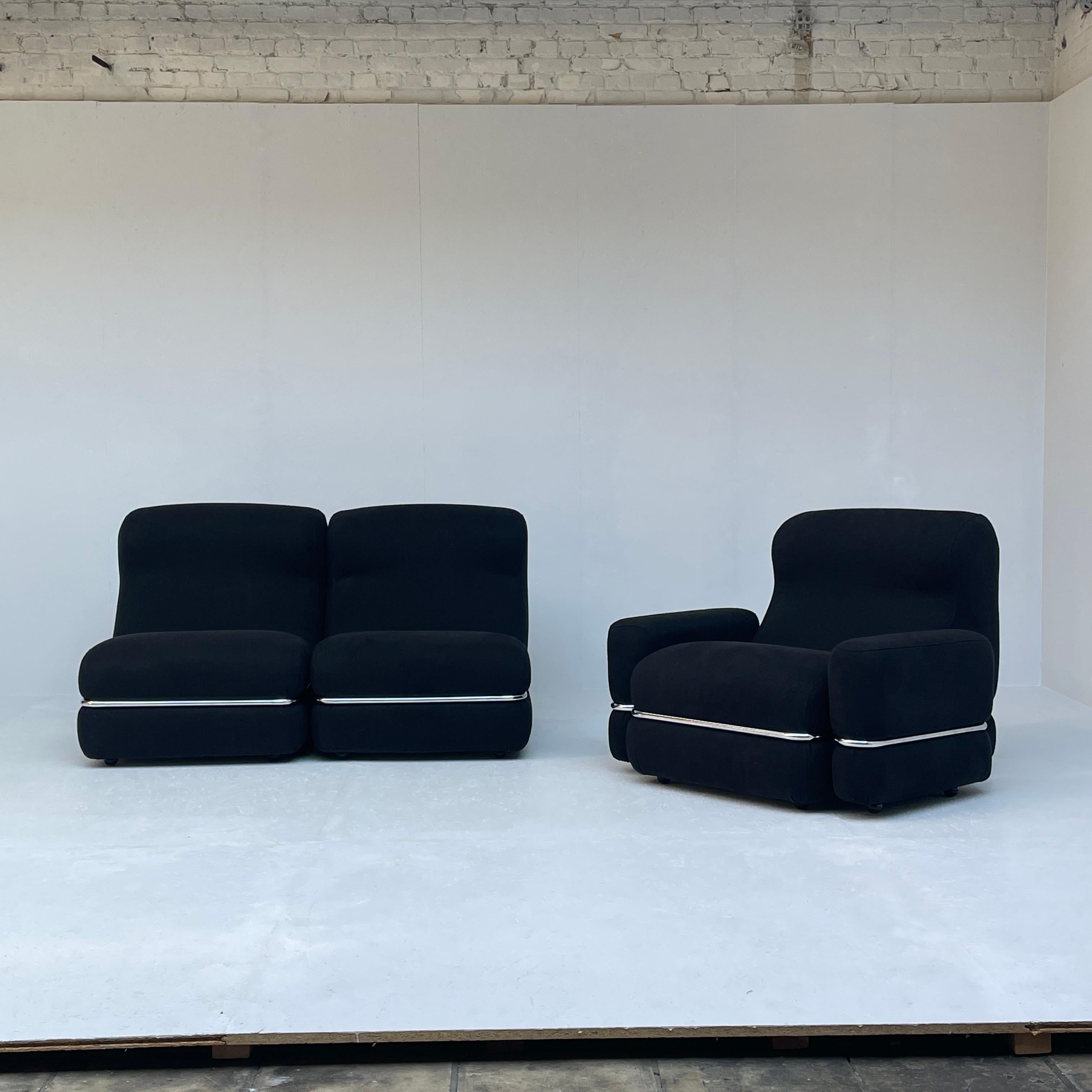 Italian Modular Sofa in Reupholstered Dark Blue Linnen 2