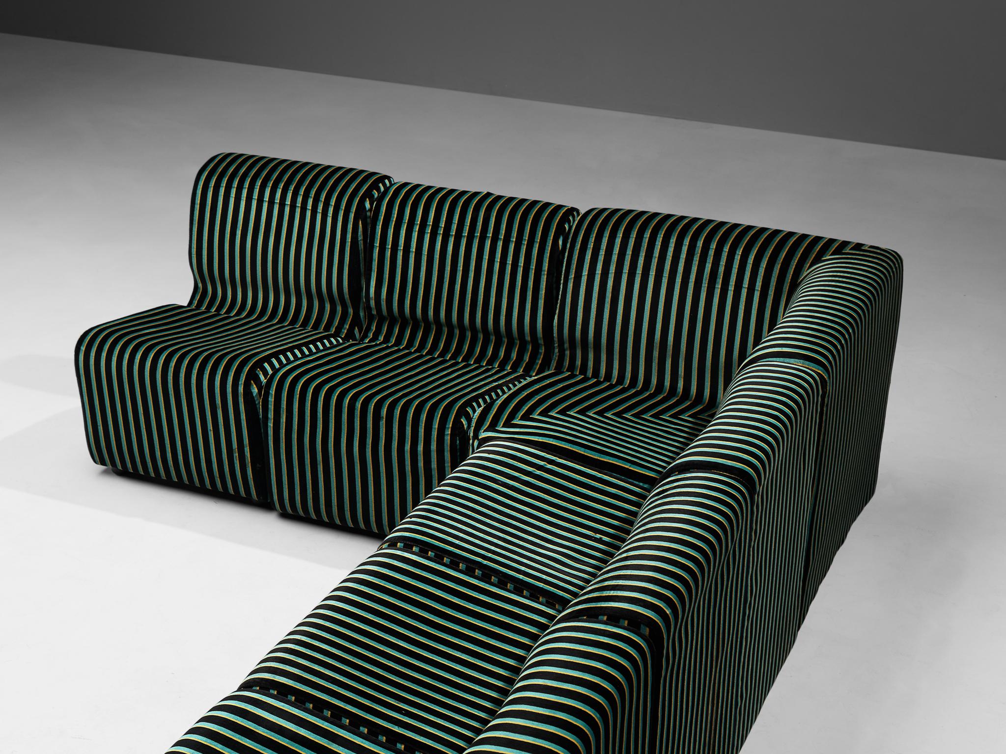 Italian Modular Sofa in Striped Green Upholstery In Good Condition For Sale In Waalwijk, NL
