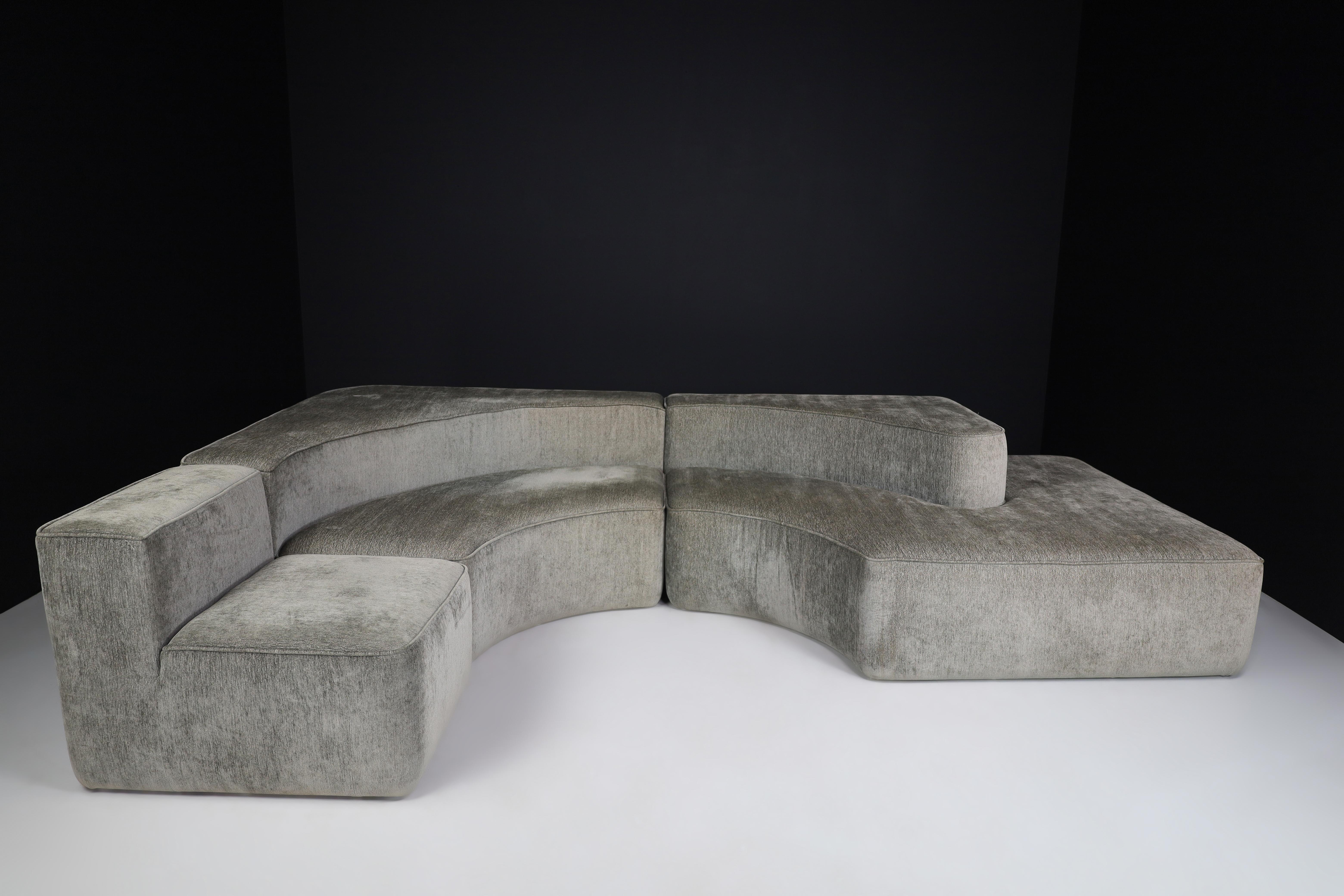 Modern Italian Modular Sofa in the style of Pamio, Massari & Toso for Stillwood, Italy For Sale