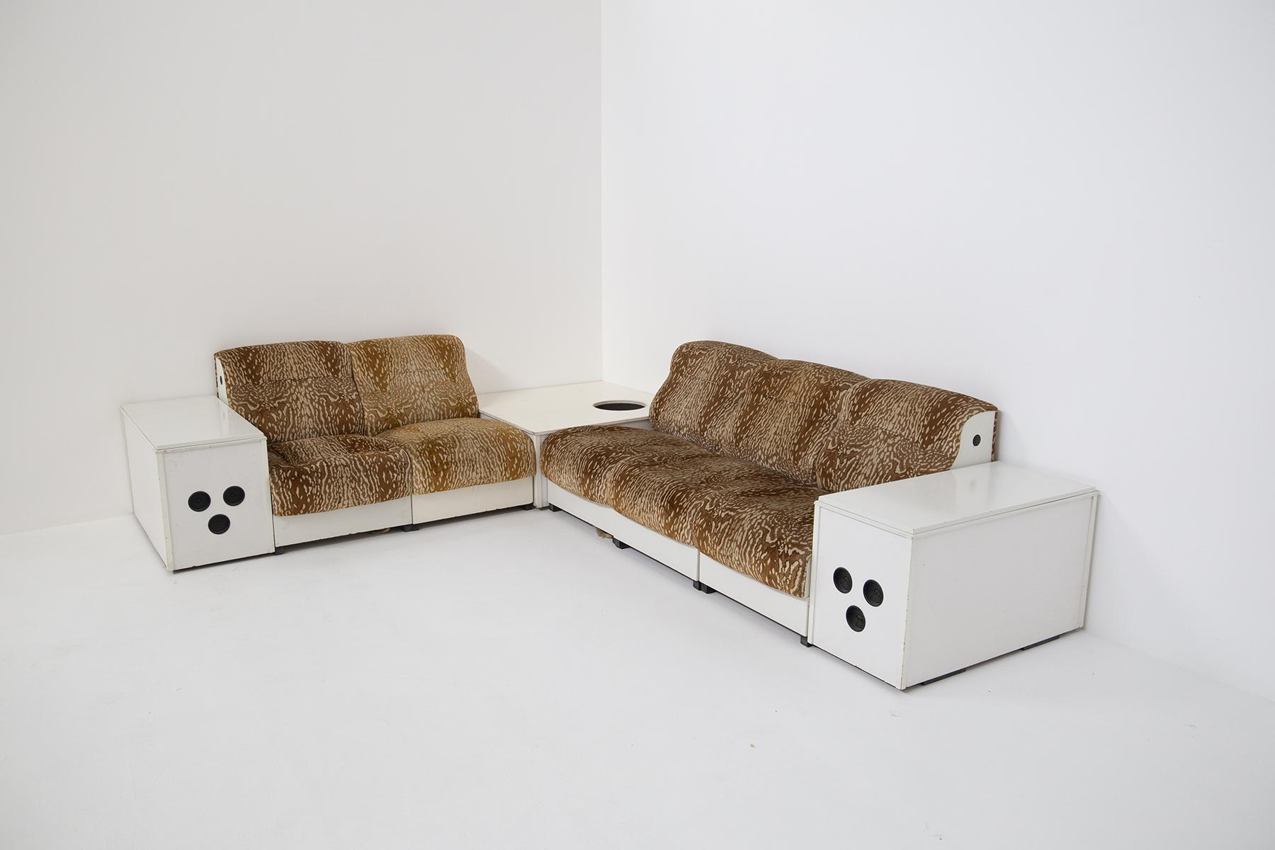 Italian Modular Sofa Space Age in Zebra Fabric with Bar 9