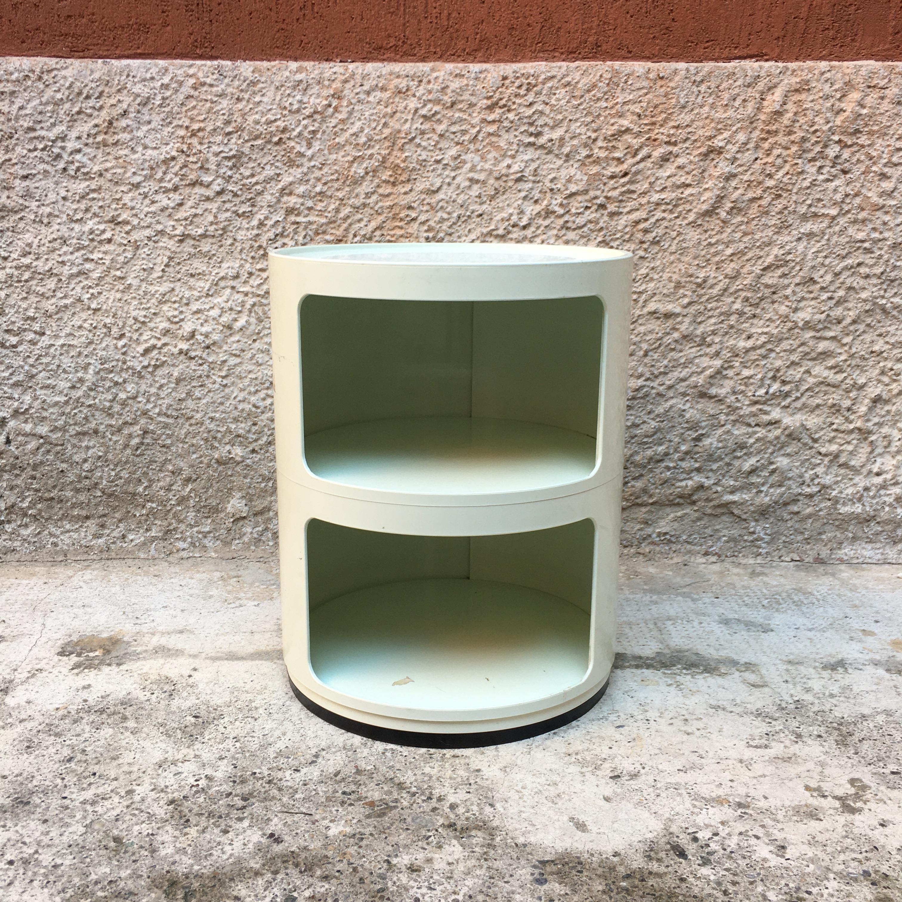 Modern Italian Modular White Plastic Case, by Anna Castelli for Kartel, 1970s