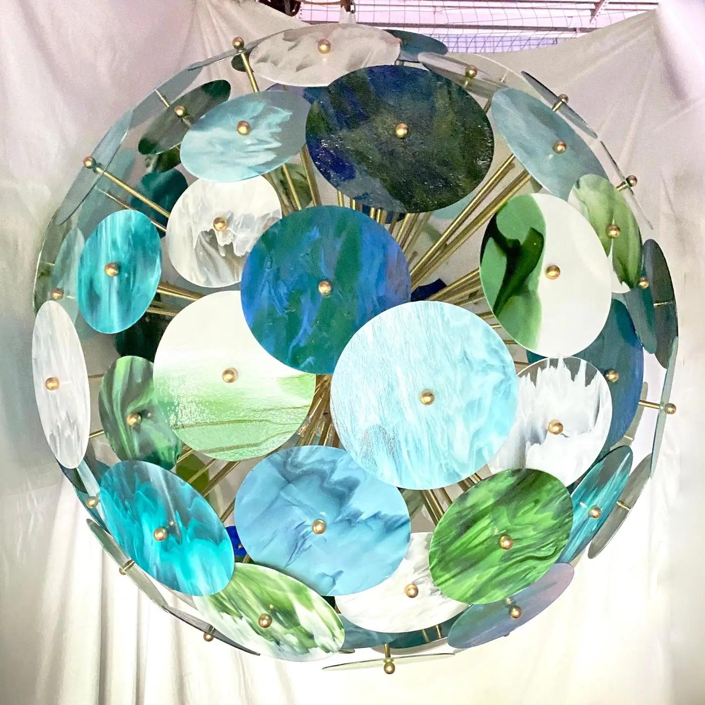 Lustre Sputnik italien monumental en verre de Murano rond en laiton bleu vert blanc en vente 4