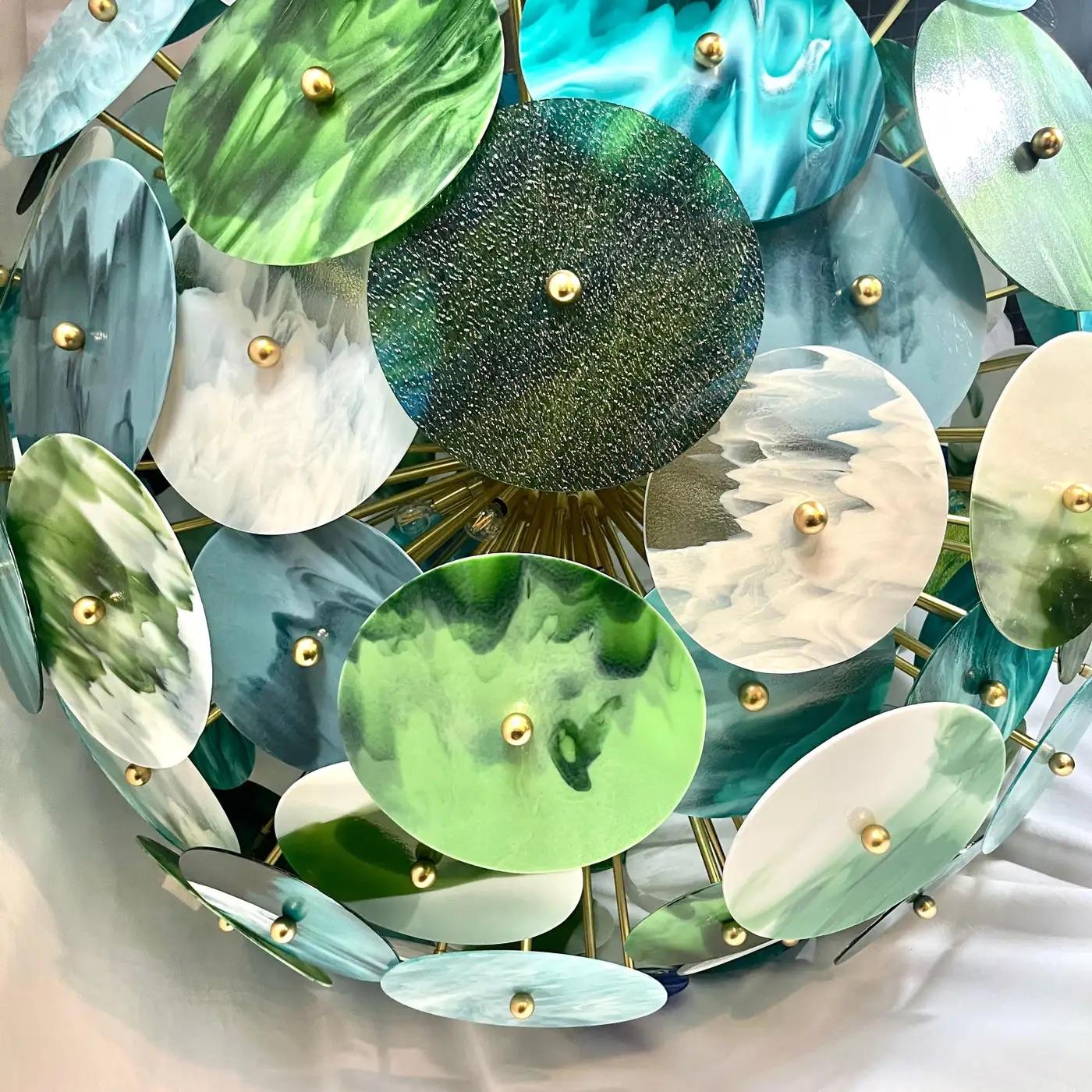 Lustre Sputnik italien monumental en verre de Murano rond en laiton bleu vert blanc Neuf - En vente à New York, NY