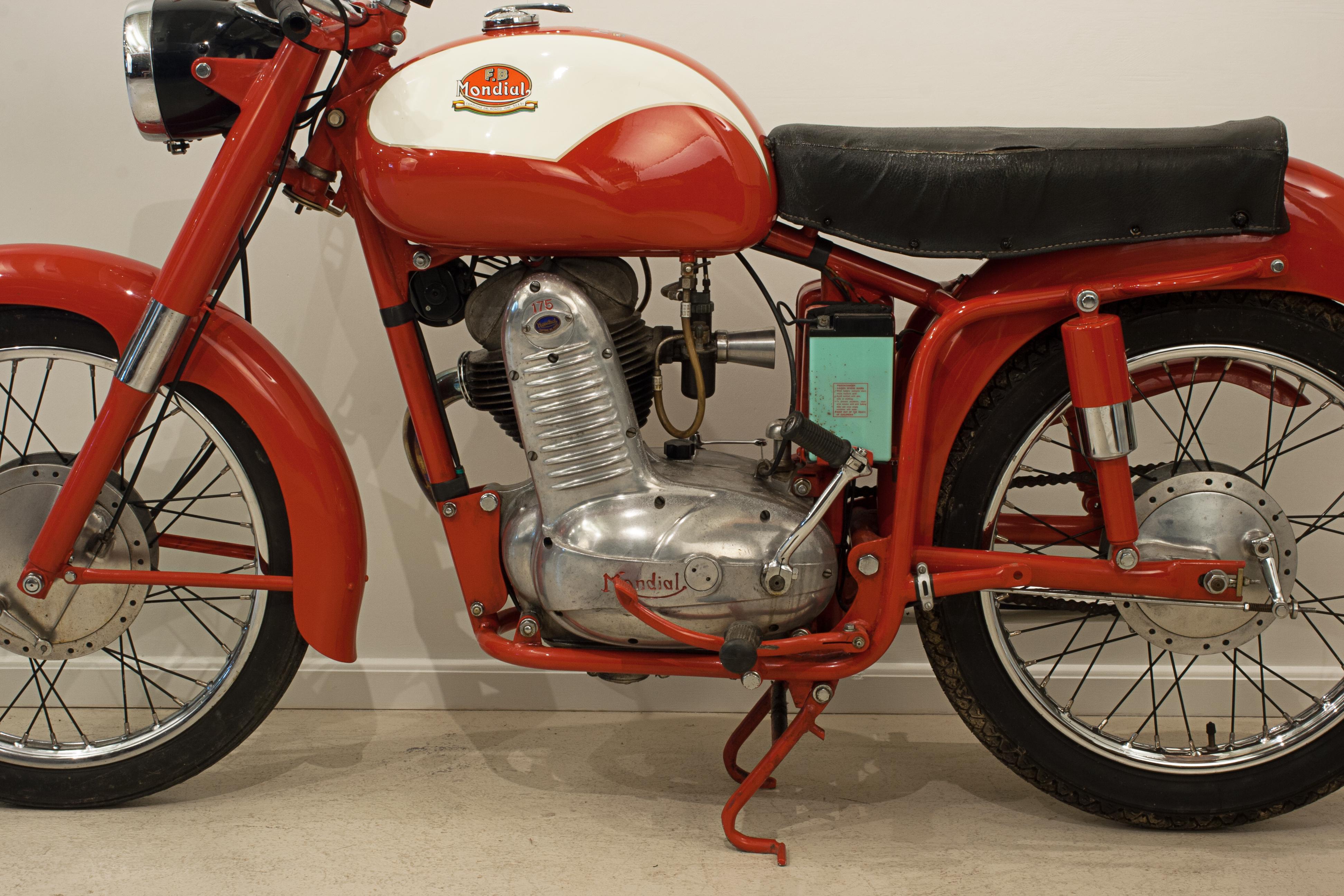 Italian Motorcycle, Mondial 1960 Sprint, Classic Motorbike. For Sale 4
