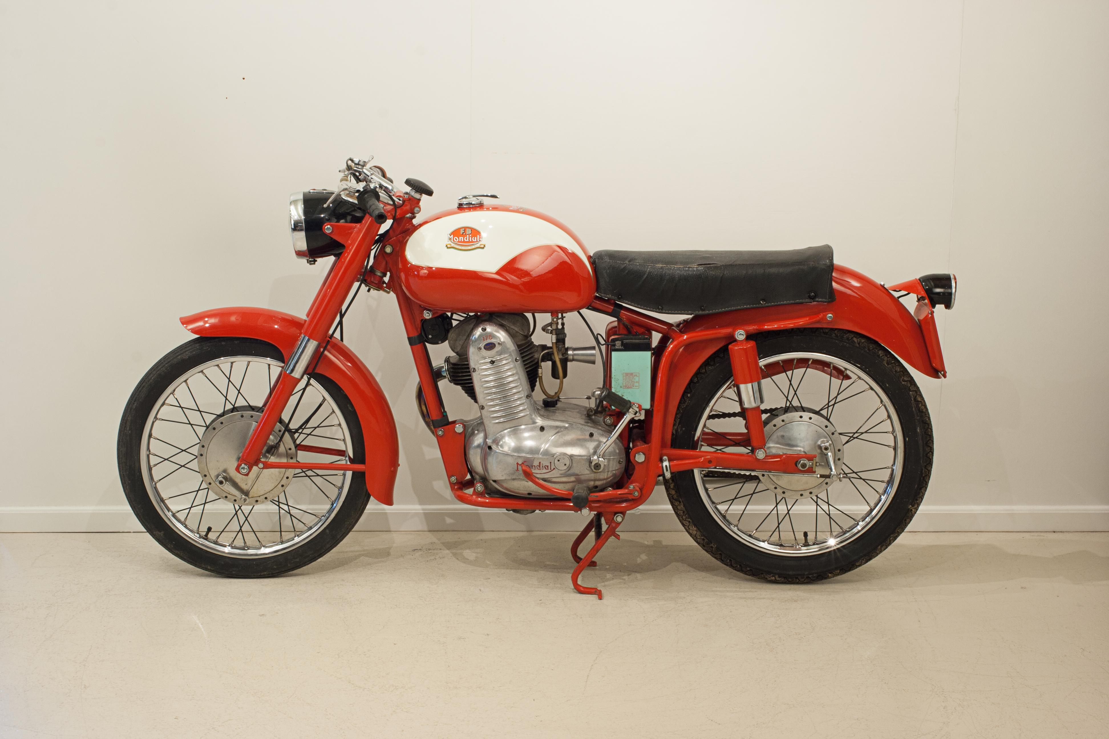 Italian Motorcycle, Mondial 1960 Sprint, Classic Motorbike. For Sale 11