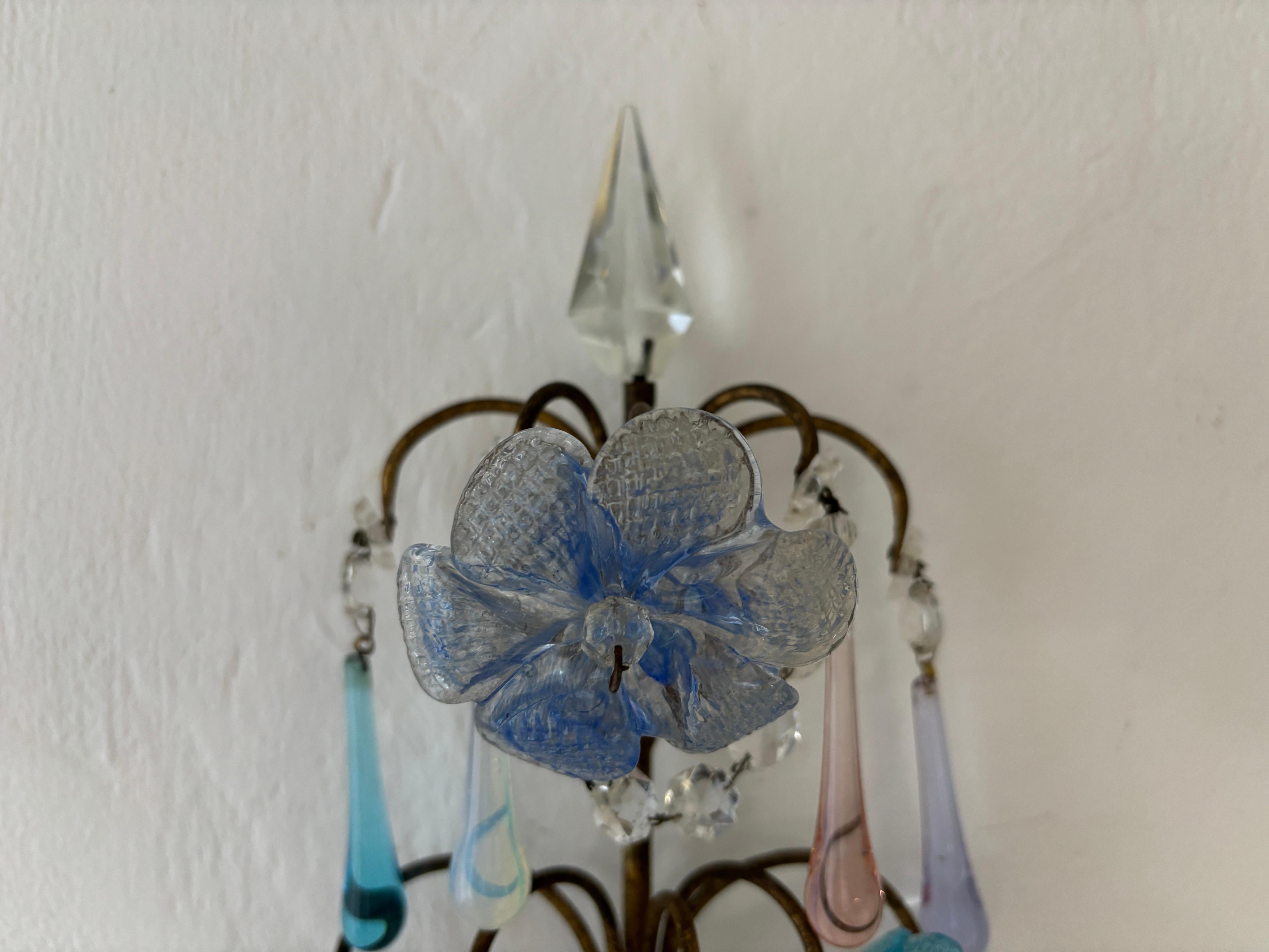 Fleurs italiennes en verre de Murano multicolore à 3 niveaux avec appliques en forme de lances en cristal 1930 en vente 6