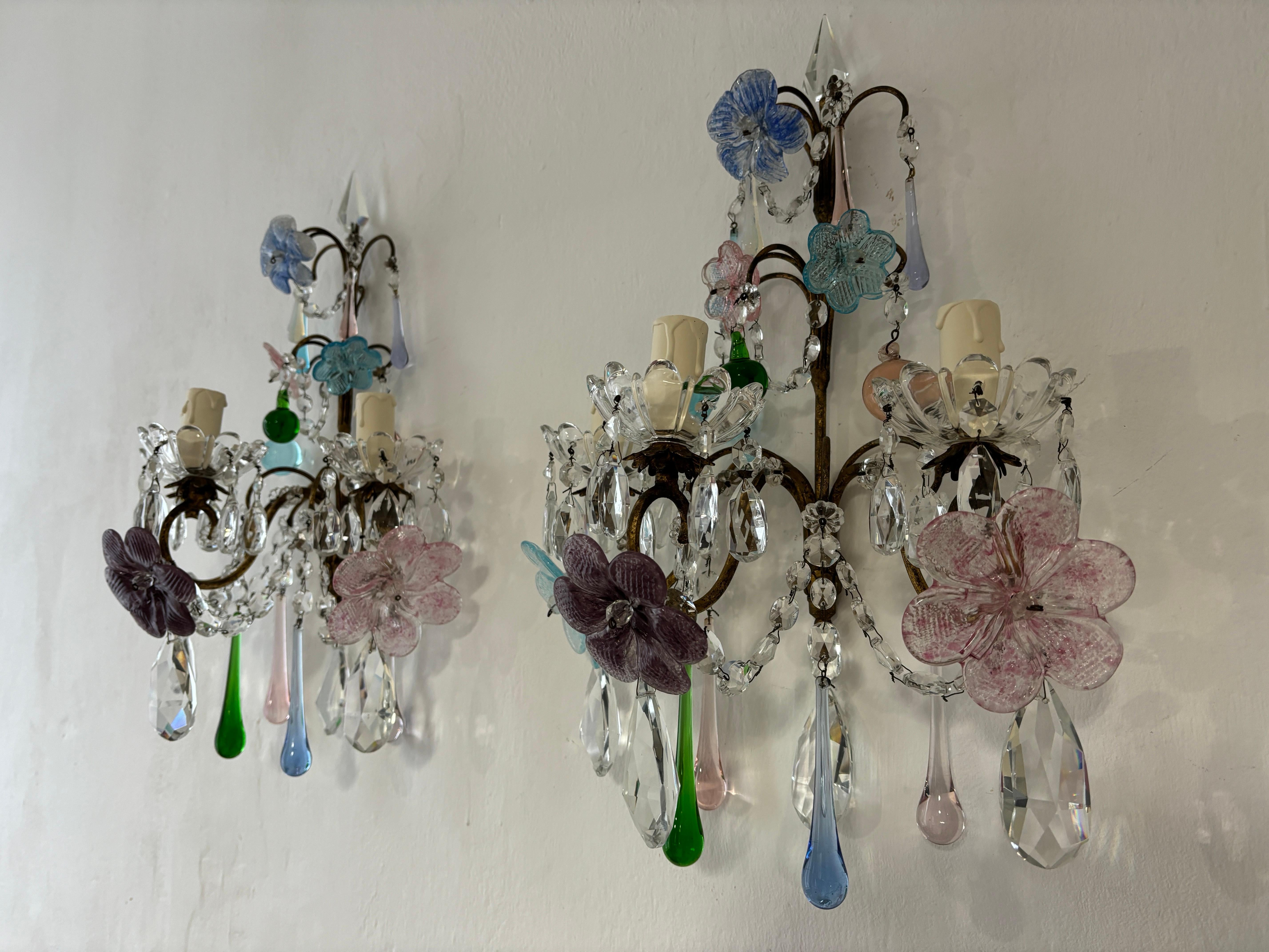 Fleurs italiennes en verre de Murano multicolore à 3 niveaux avec appliques en forme de lances en cristal 1930 en vente 2