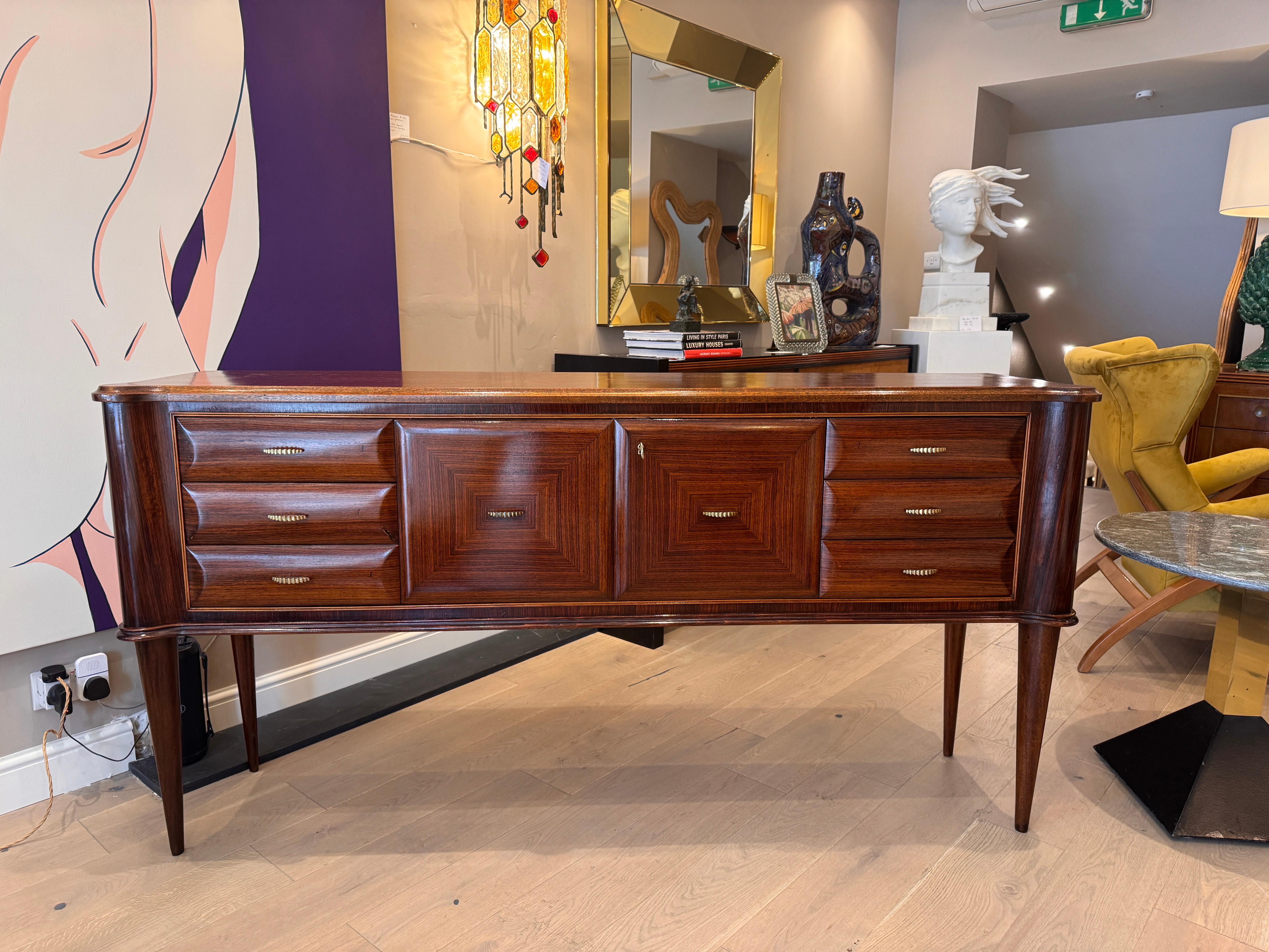 Credenza multifuncional italiana atribuida a Paolo Buffa en venta 3
