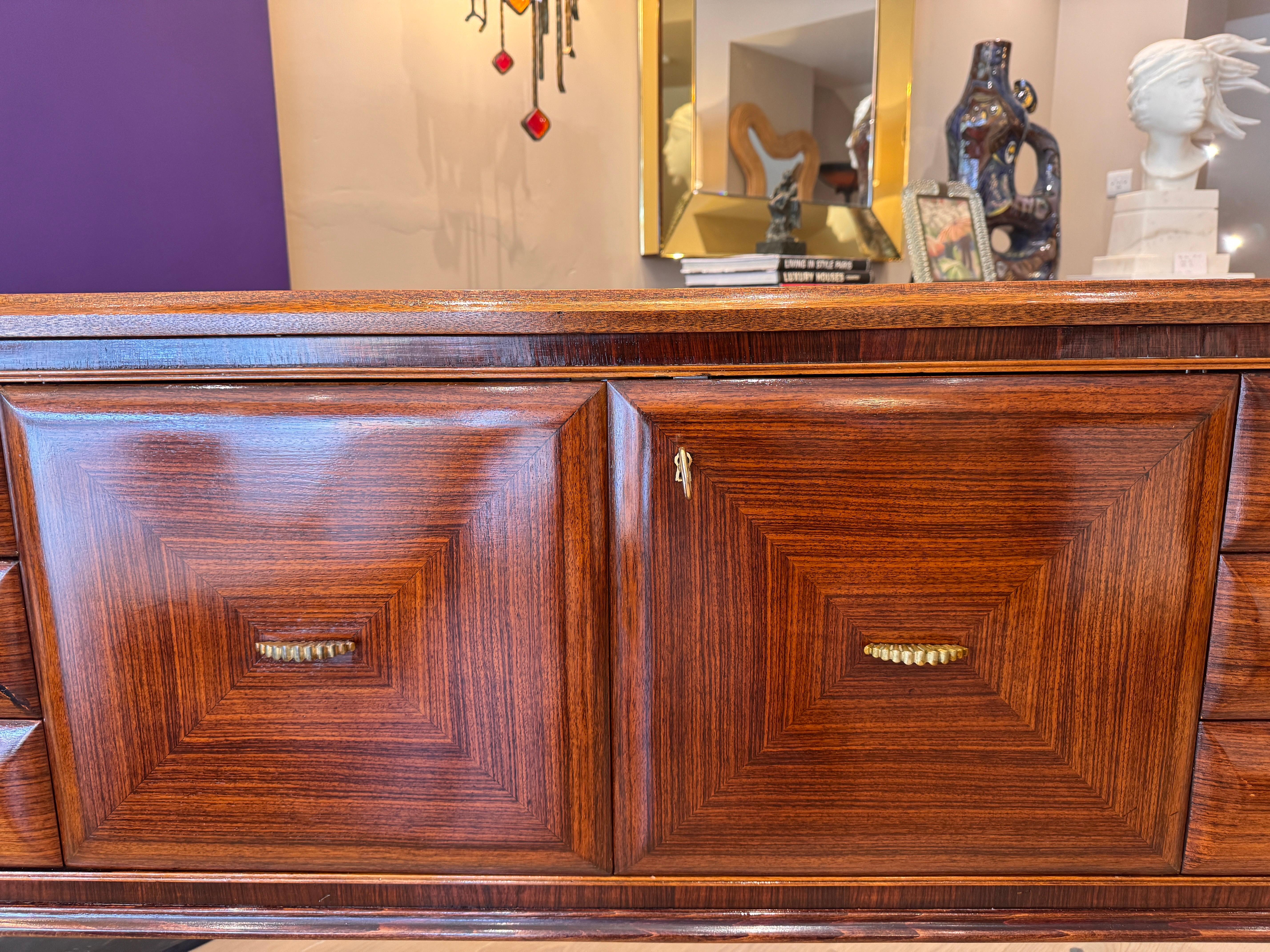 Credenza multifuncional italiana atribuida a Paolo Buffa Hecho a mano en venta