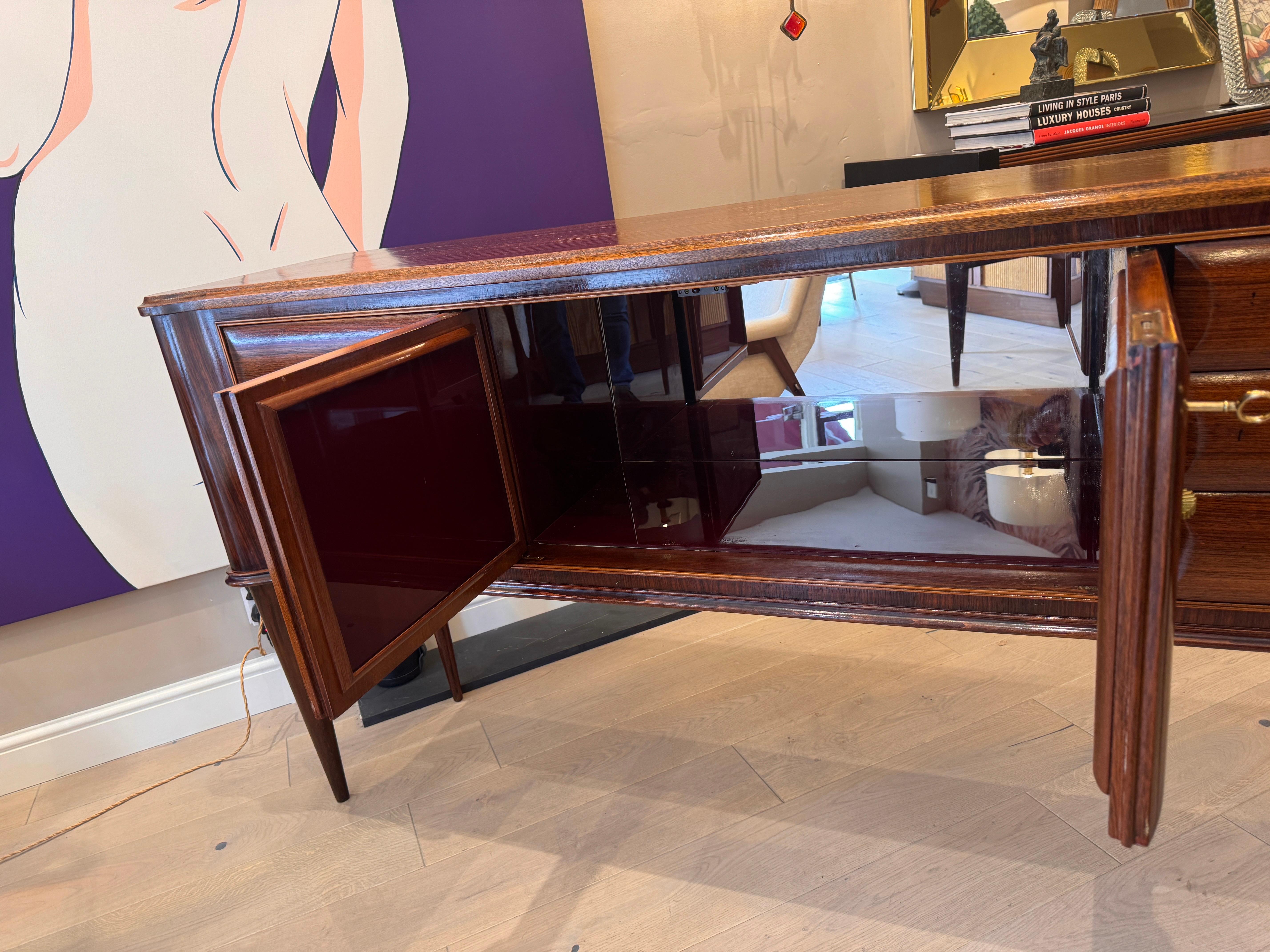 Credenza multifuncional italiana atribuida a Paolo Buffa siglo XX en venta
