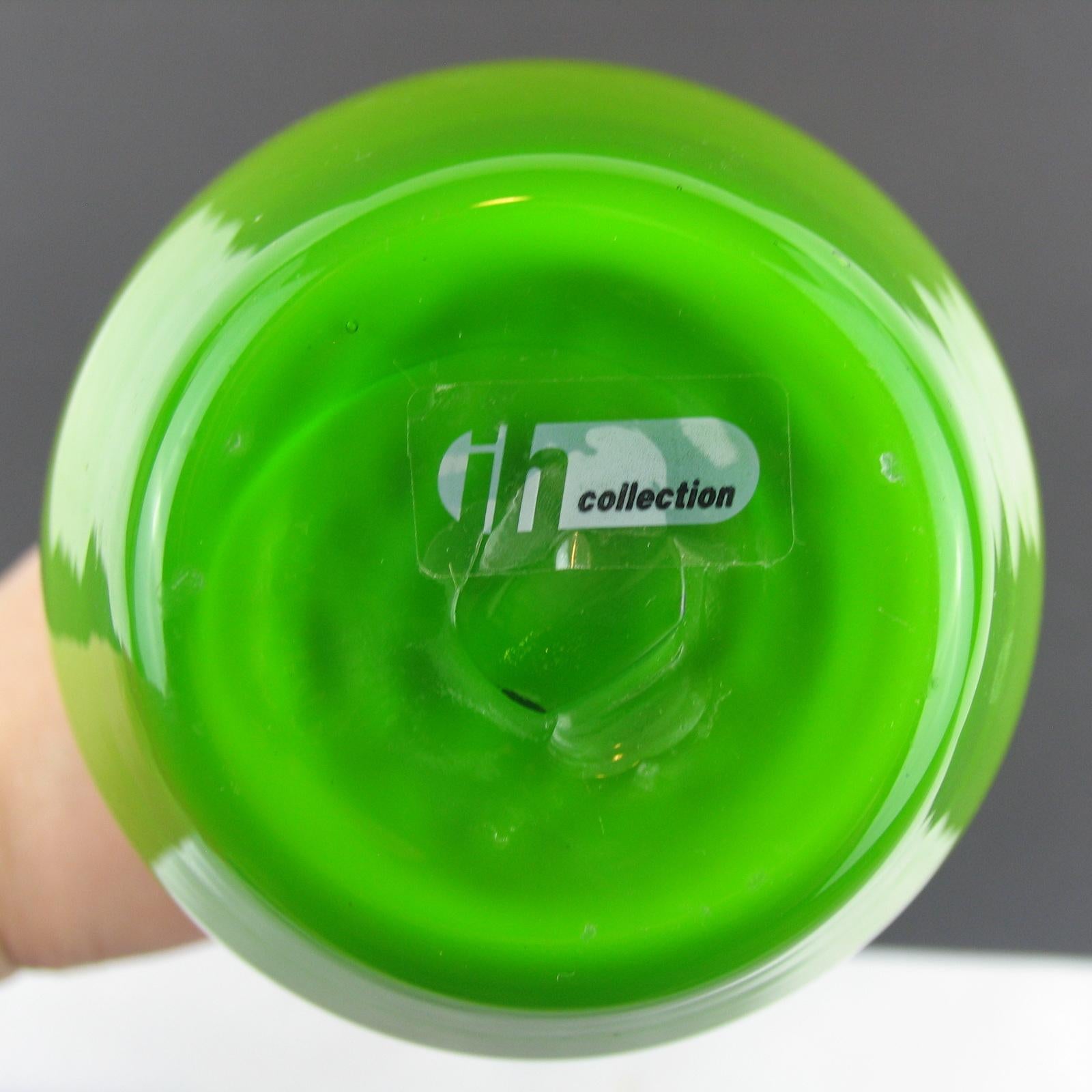 Vase soliflore italien en verre soufflé multicouches avec ouverture en forme de fleur, 1970 en vente 4