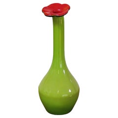 Vase soliflore italien en verre soufflé multicouches avec ouverture en forme de fleur, 1970