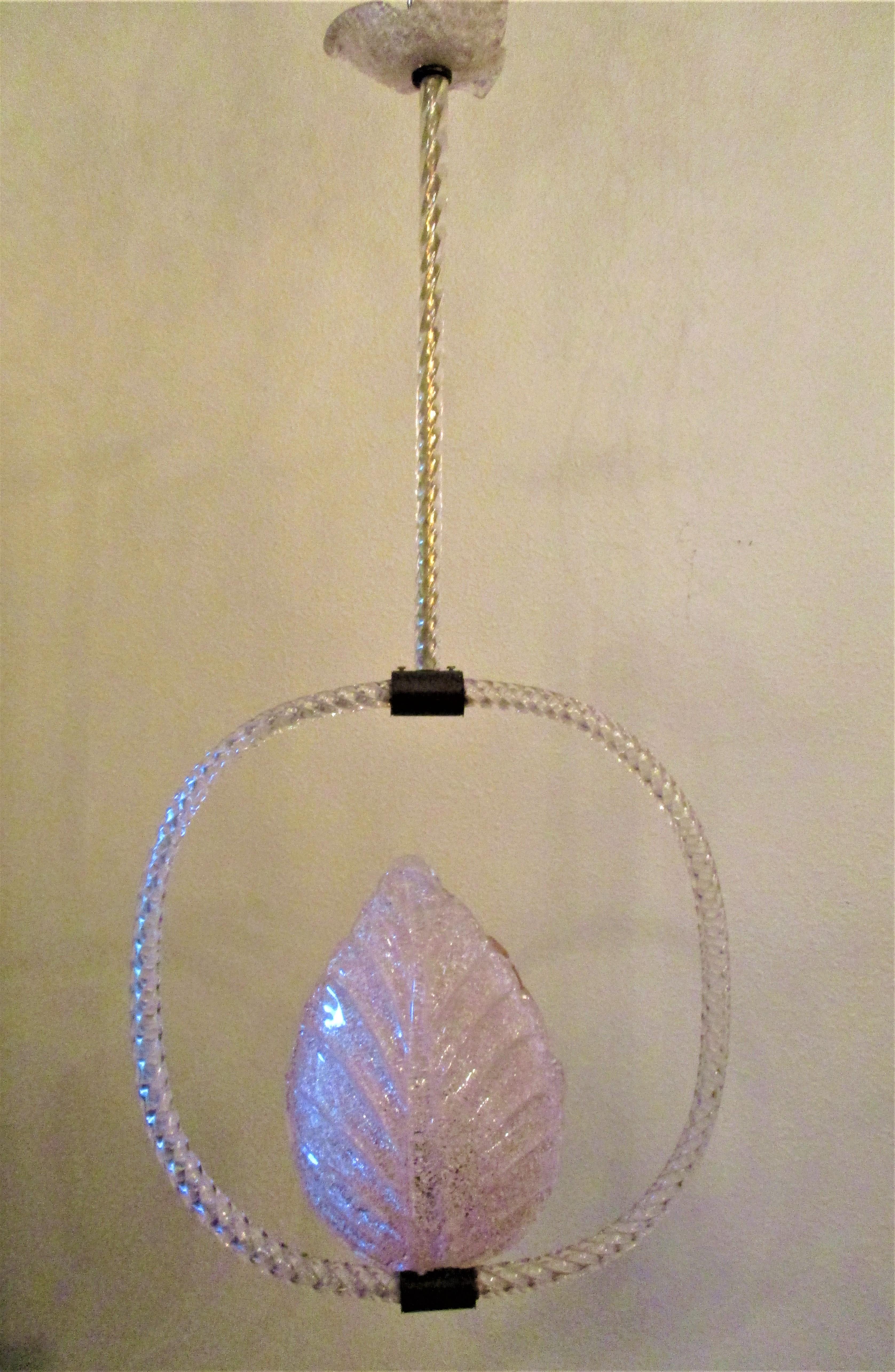 Italian Pink Murano 1940s Cracked Glass Chandelier by Barovier & Toso In Good Condition In Oregon, OR