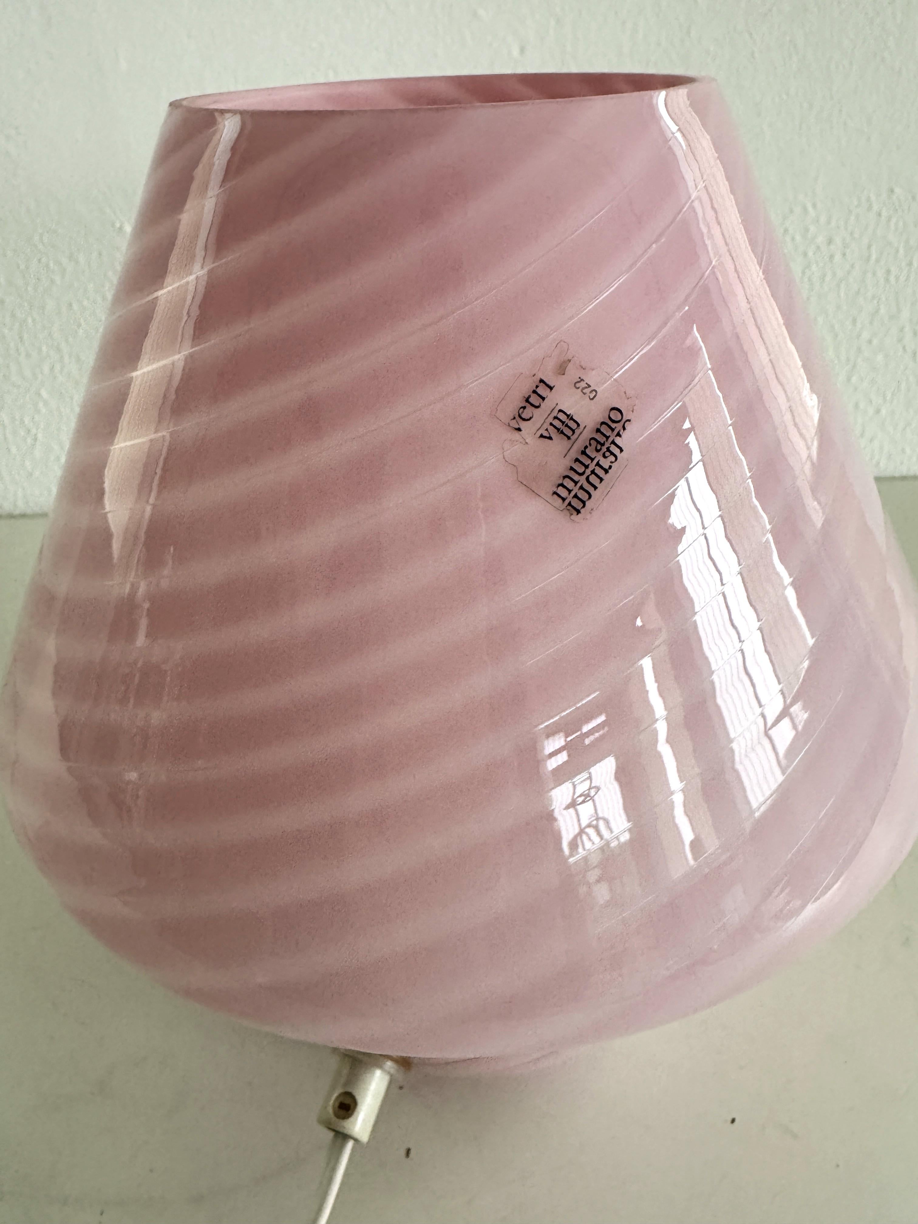 Italian Murano 70s Mushroom Table Lamp in Pink Swirl Glass Italiano en venta