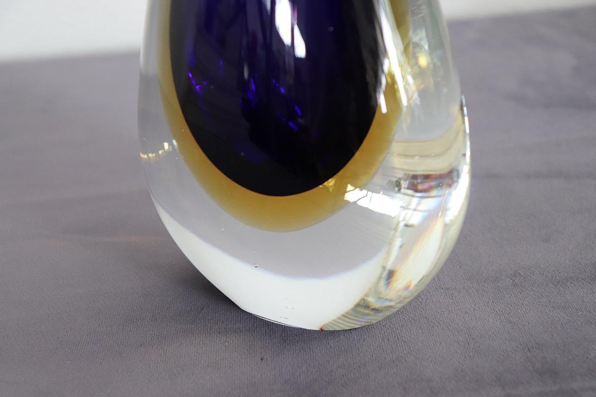 Italian Murano Art Glass Blue and Yellow Vase 1970s with Original Label For Sale 7