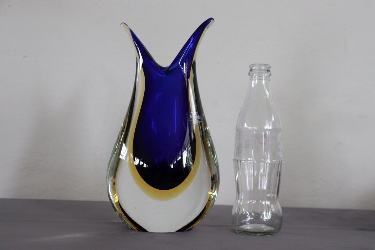 Italian Murano Art Glass Blue and Yellow Vase 1970s with Original Label For Sale 9