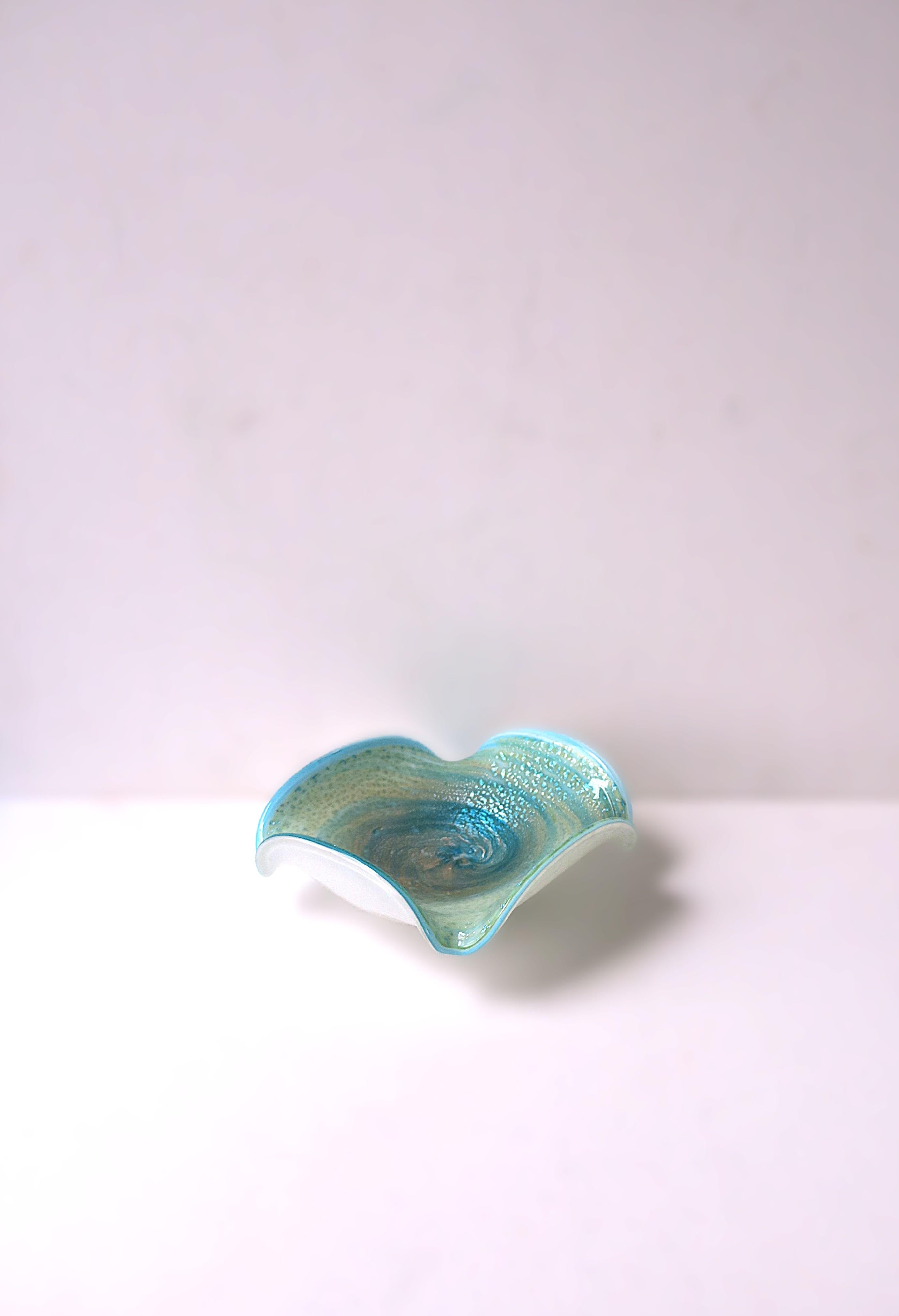 20th Century Italian Murano Art Glass Bowl For Sale