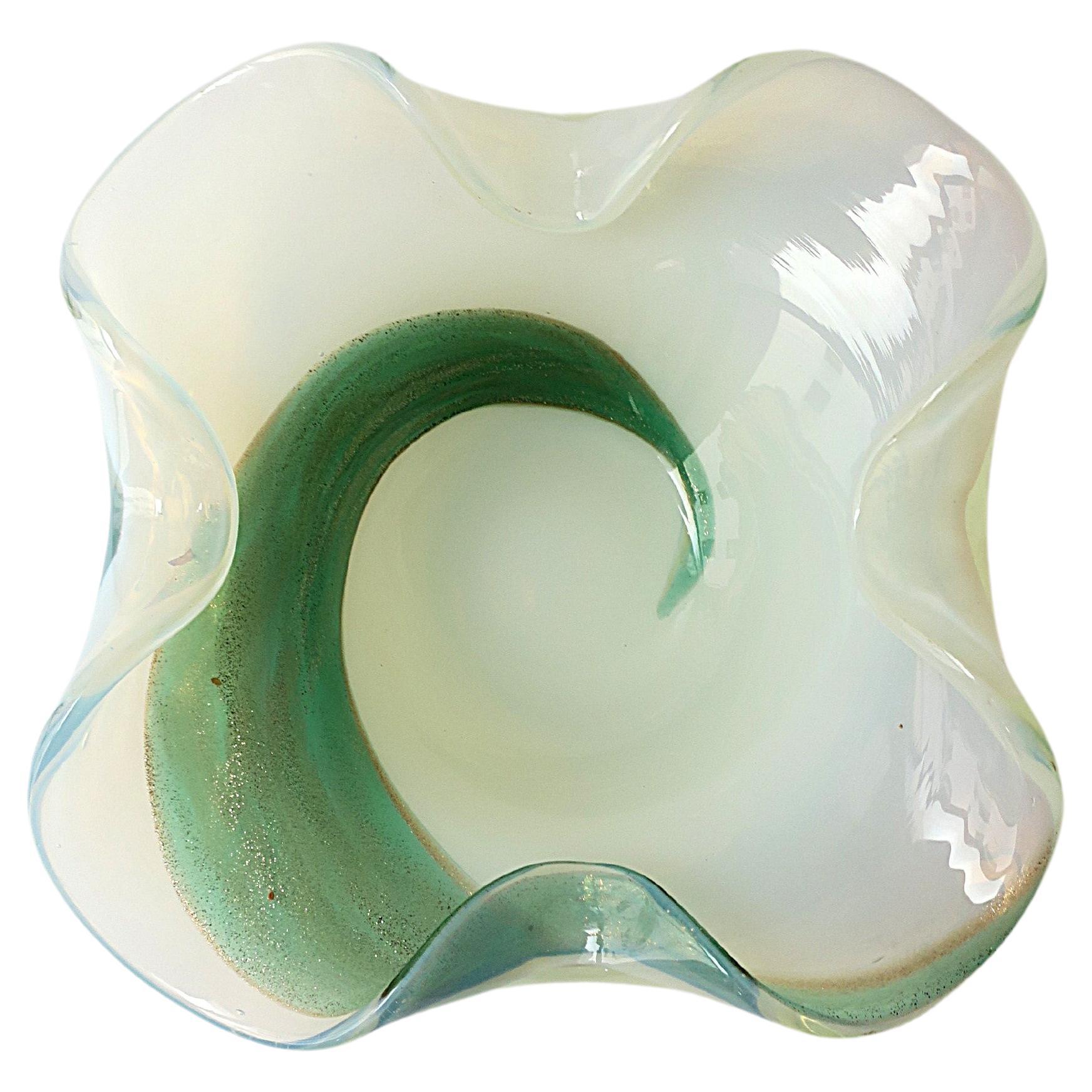 Italienische Schale aus Murano-Kunstglas im Seguso-Stil im Angebot